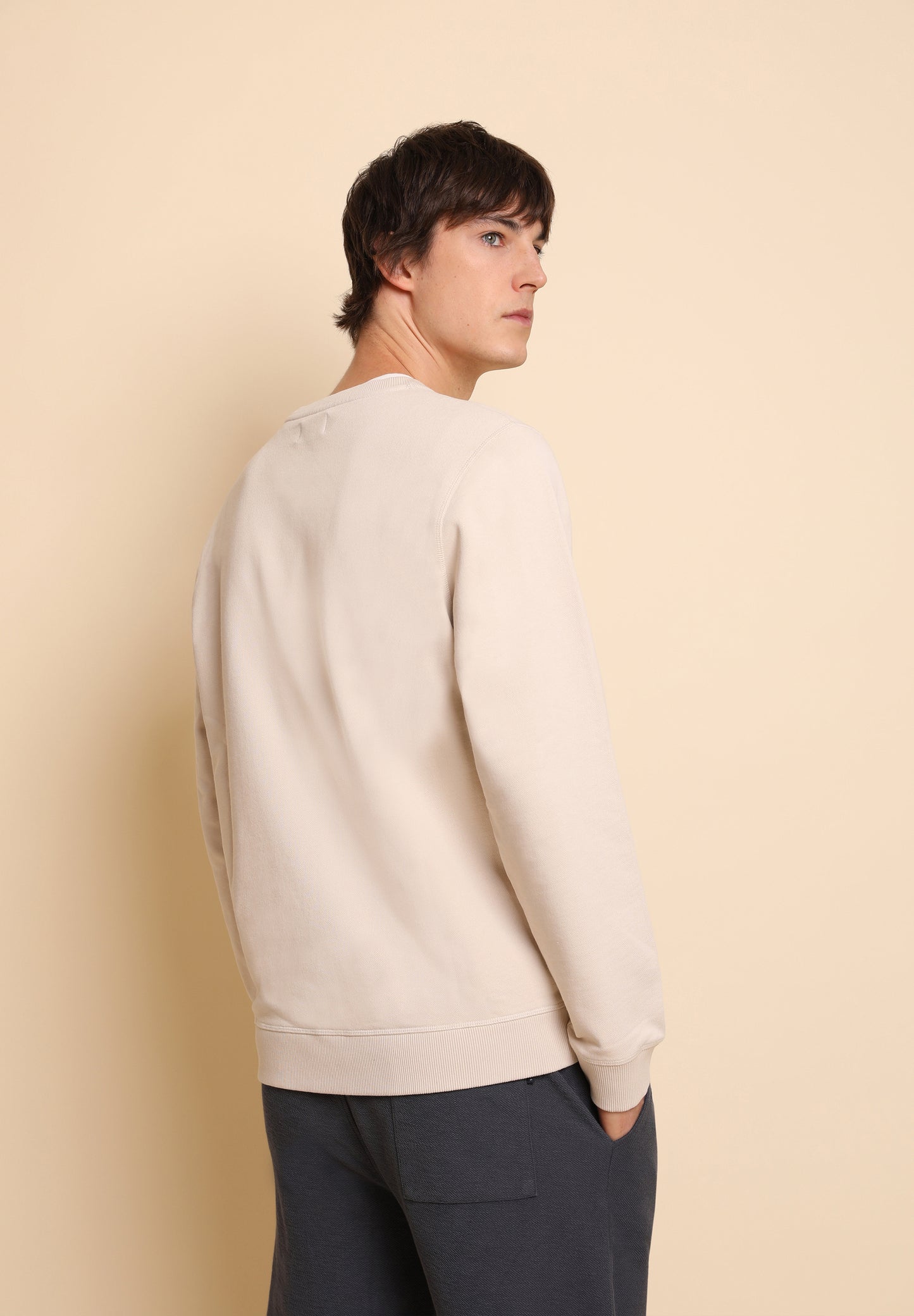 SUDADERA BÁSICA CALAVERA