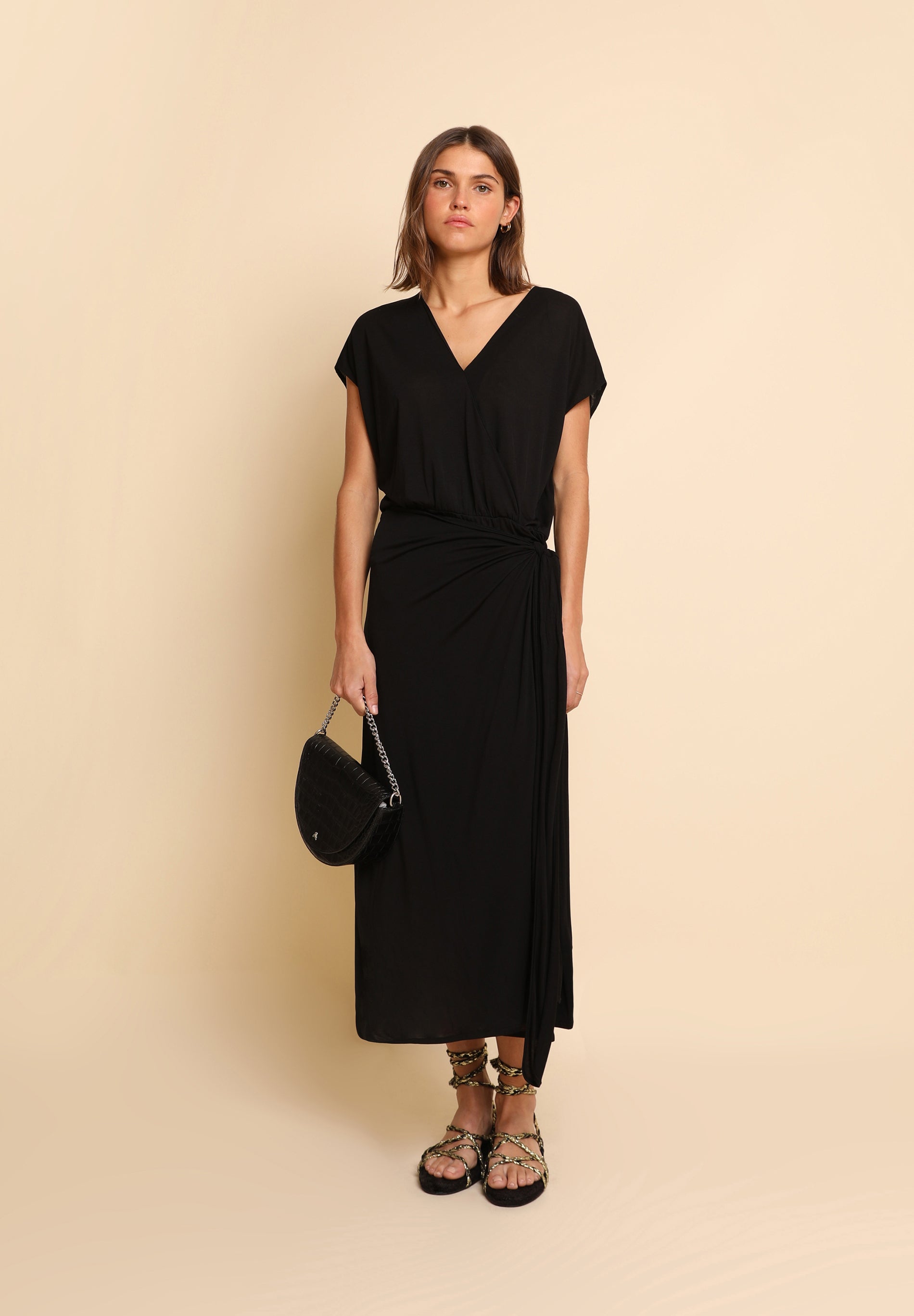 VESTIDO MIDI NUDO LATERAL