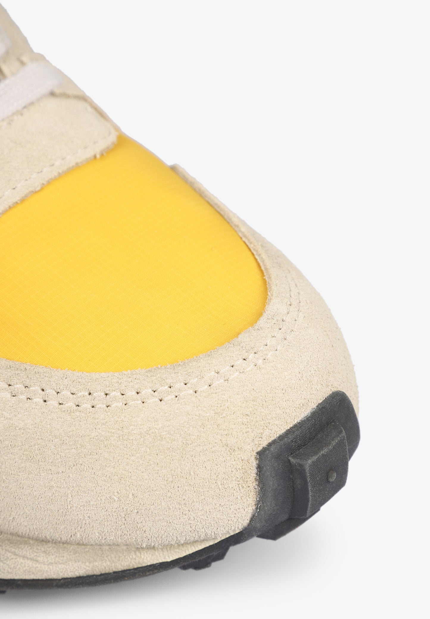 SNEAKERS CALAVERA ESTABILIZADOR PRONUNCIADO