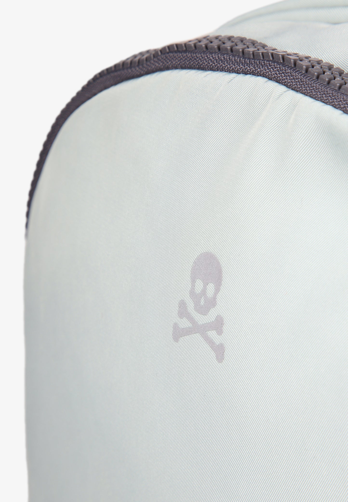 MOCHILA CALAVERA FRONTAL