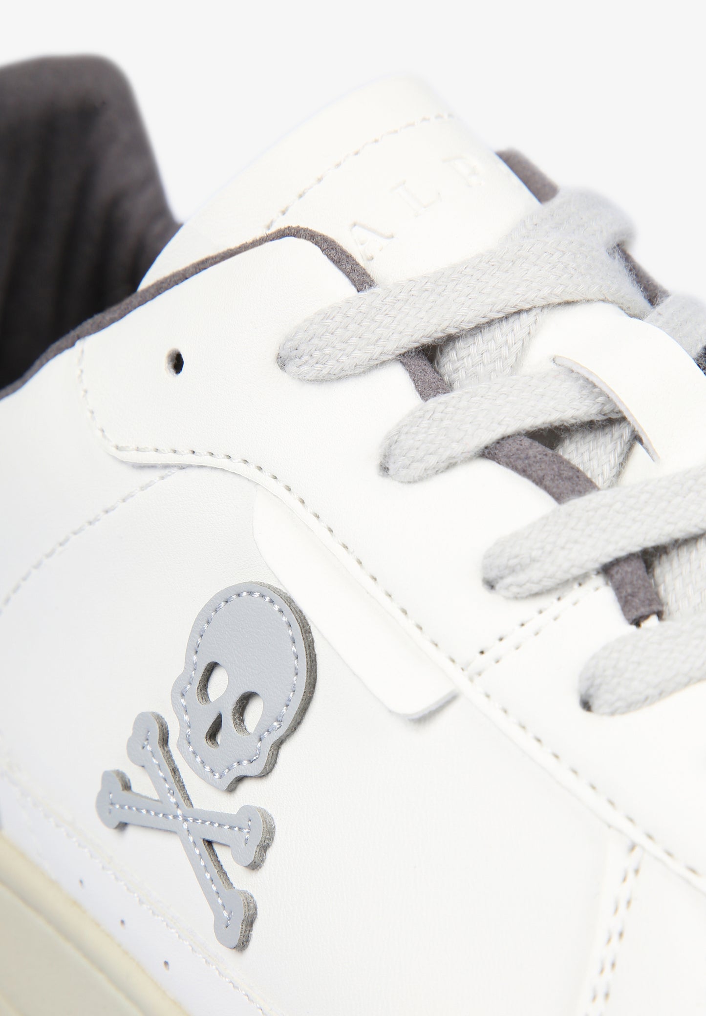 SNEAKERS TALÓN CONTRASTE