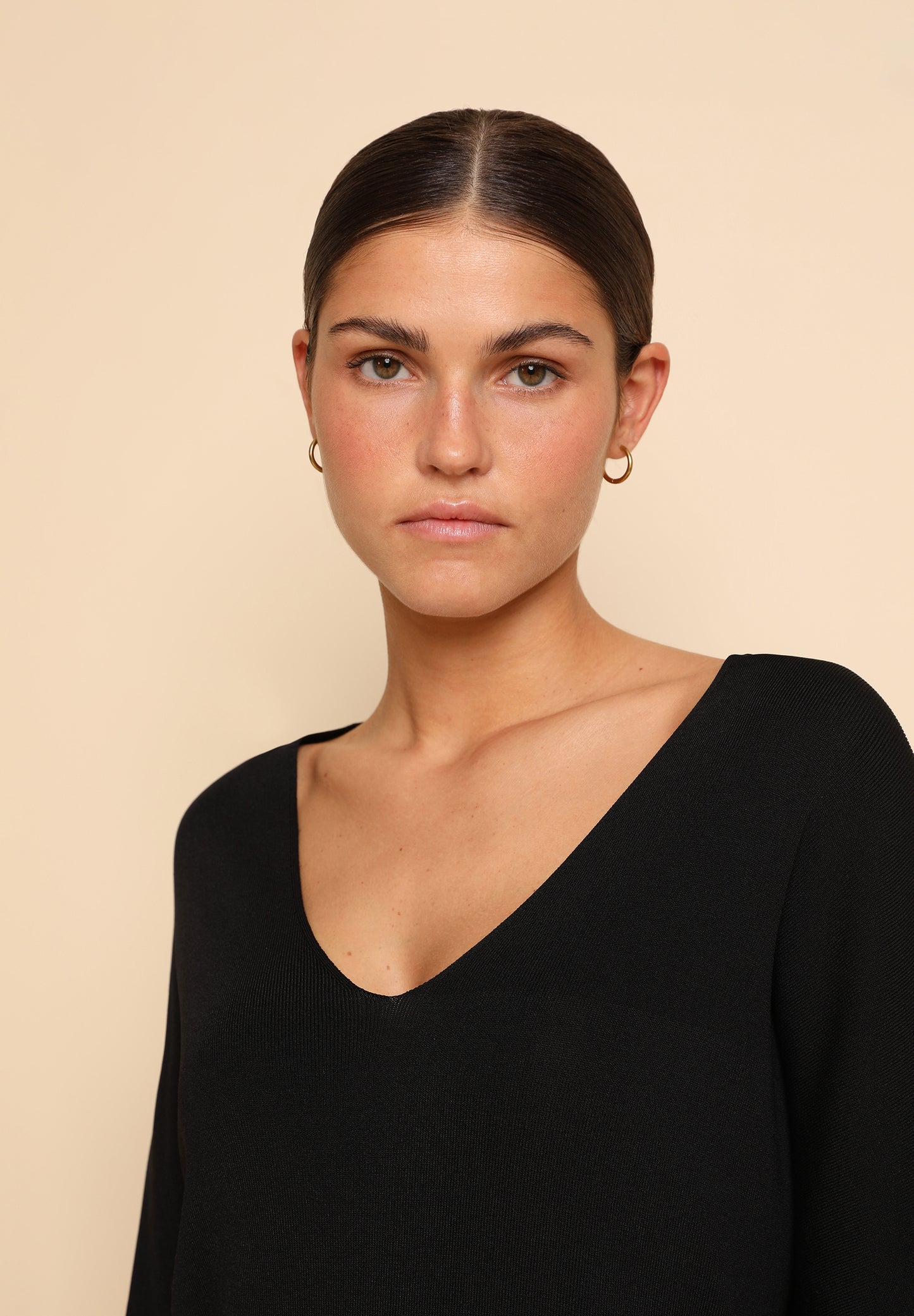 VESTIDO PUNTO TACHUELAS