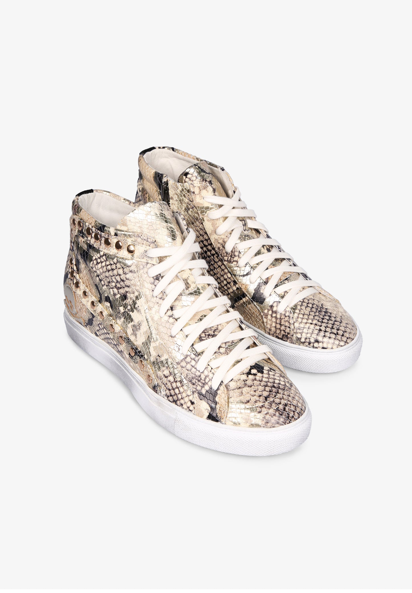 SNEAKERS BOTA PIEL GRABADA