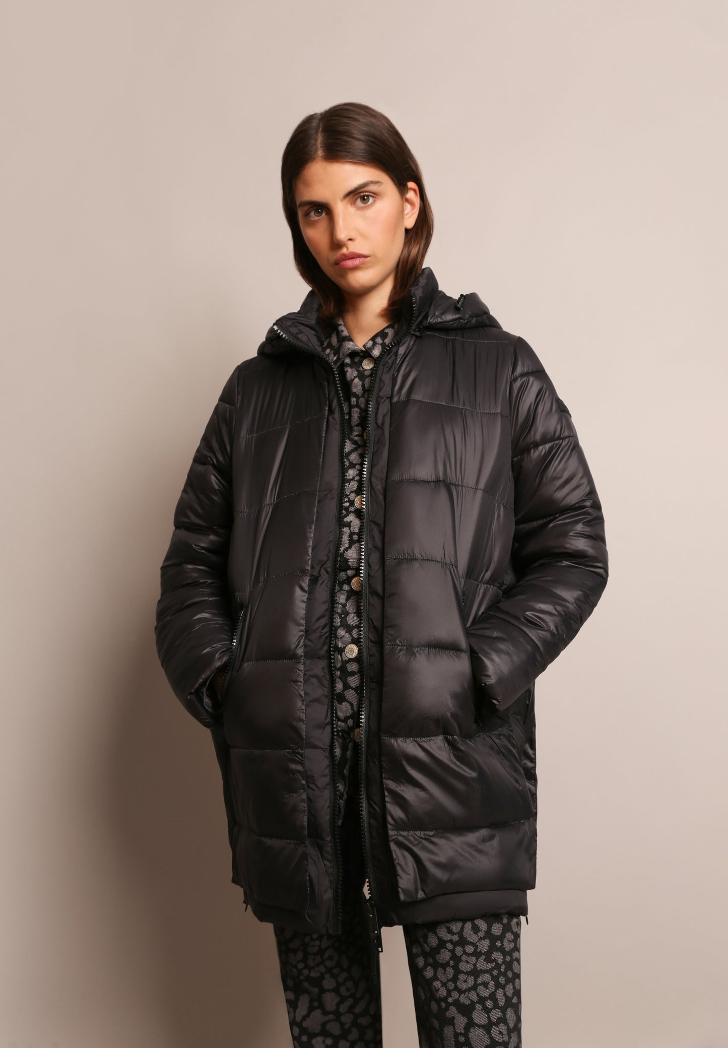 ABRIGO MIDI ACOLCHADO