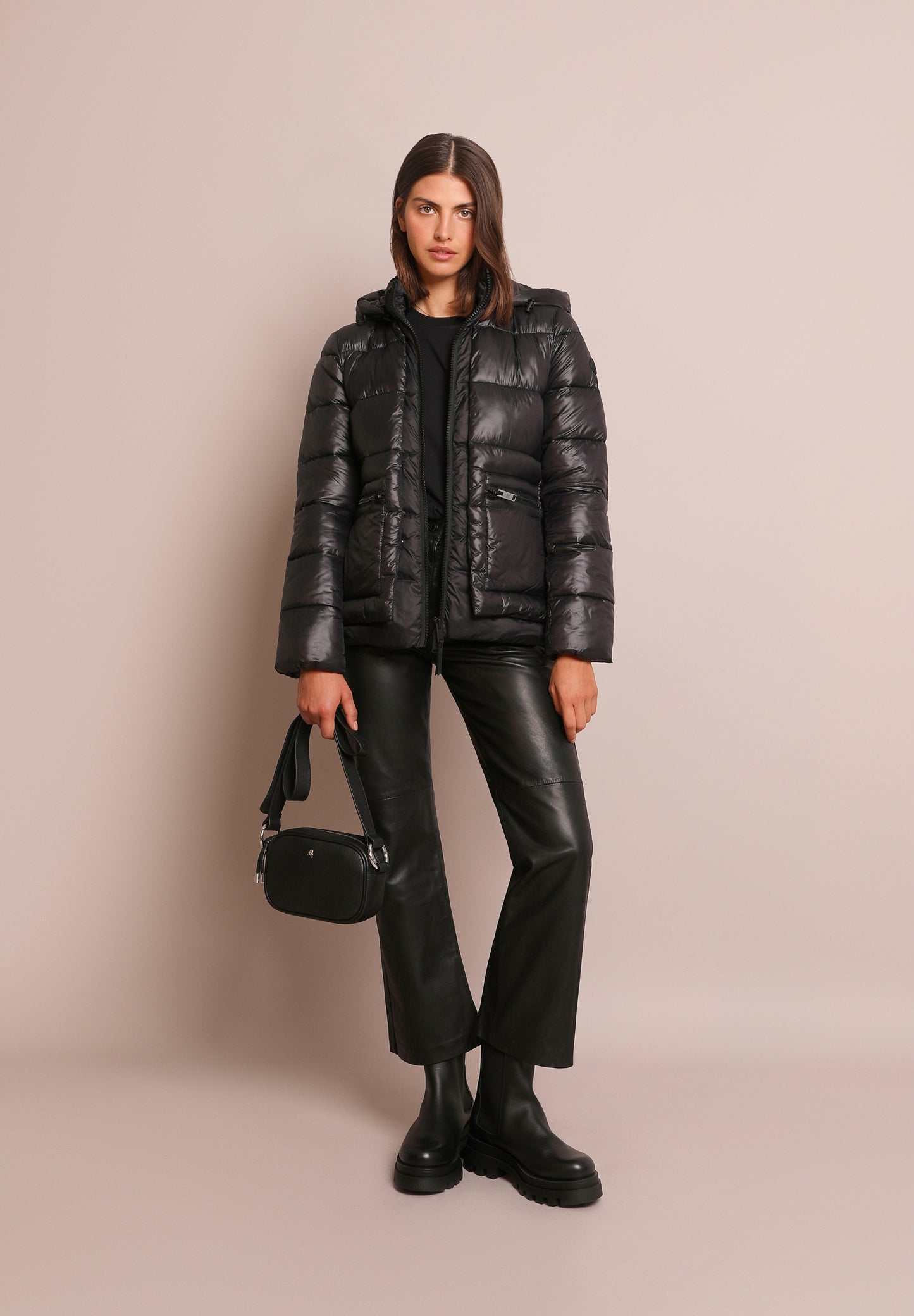 ABRIGO ACOLCHADO CORTO