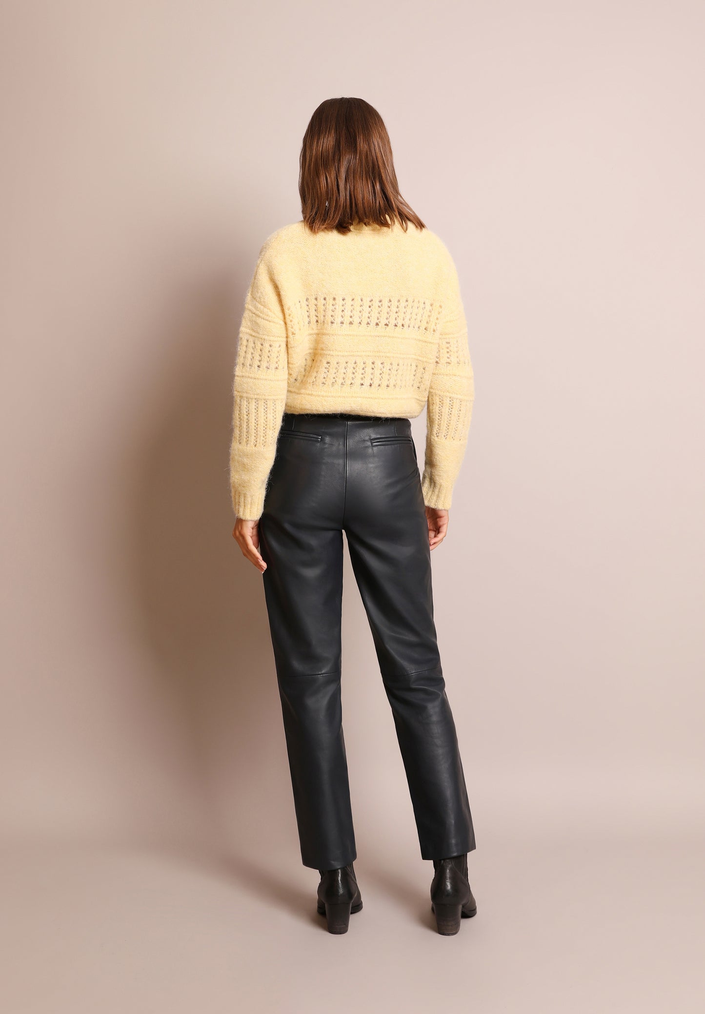 PANTALÓN PIEL CHINO