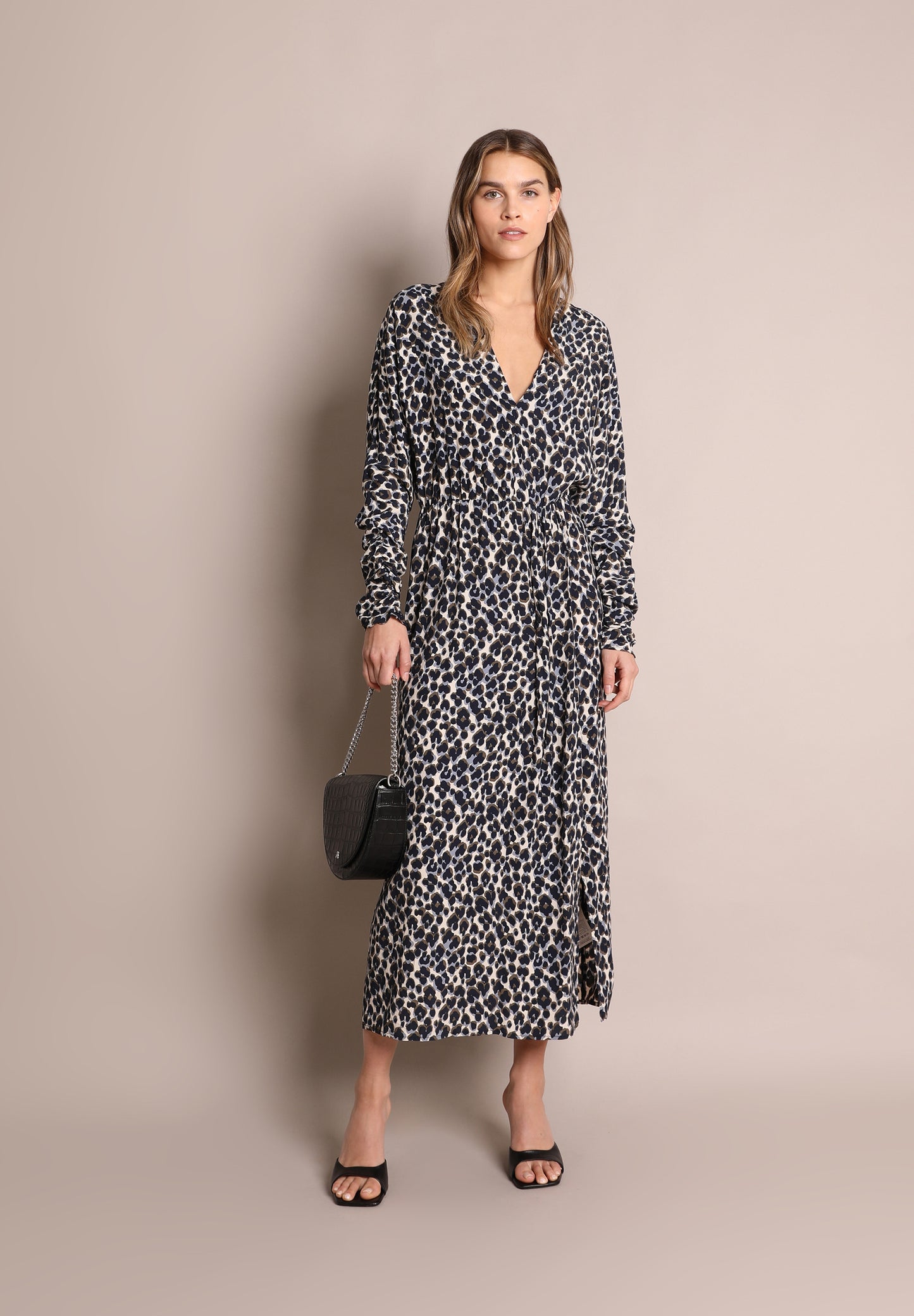 VESTIDO MIDI ANIMAL PRINT