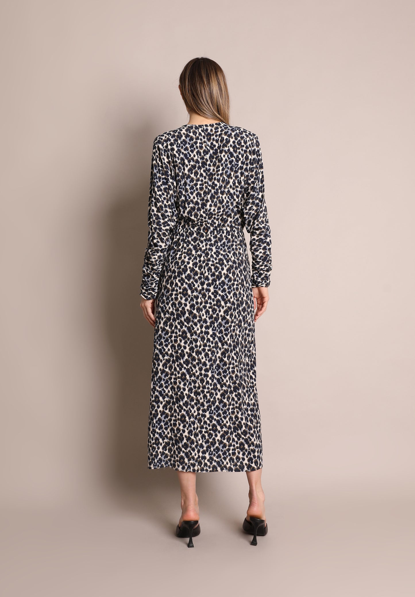 VESTIDO MIDI ANIMAL PRINT