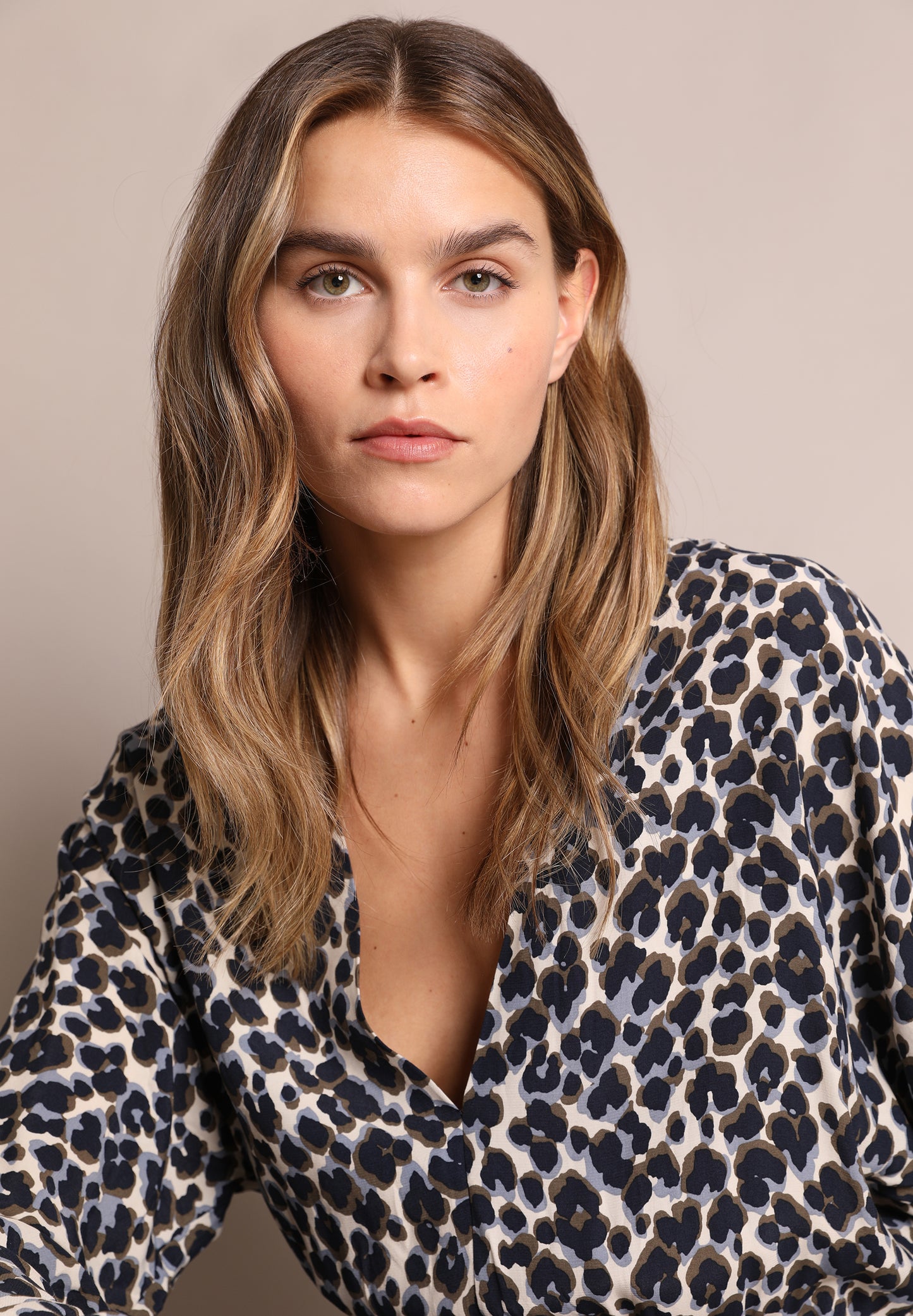 VESTIDO MIDI ANIMAL PRINT