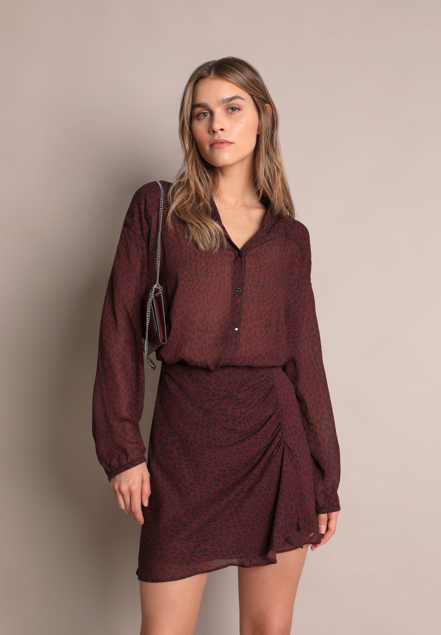 BLUSA SEMITRANSPARENTE ANIMAL PRINT