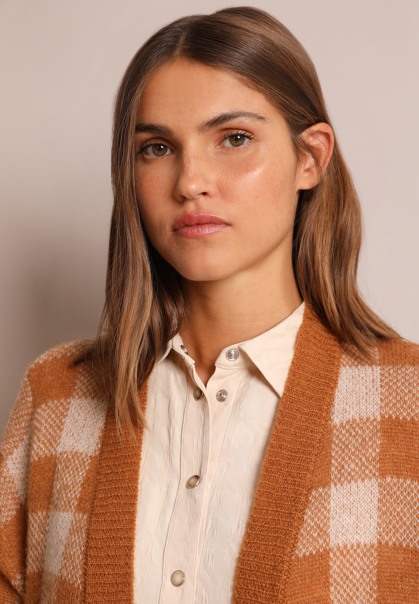 CÁRDIGAN LARGO CUADROS