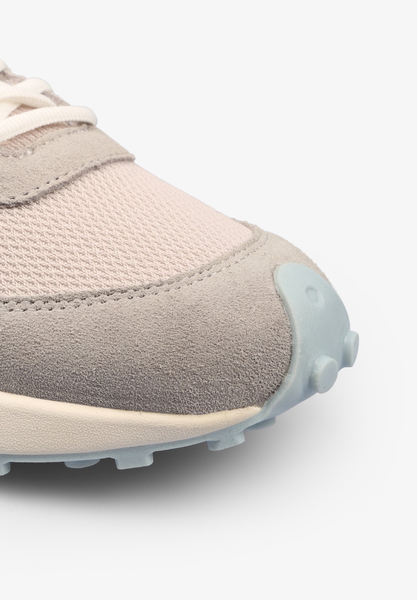 SNEAKERS CALAVERA SUELA DENTADA