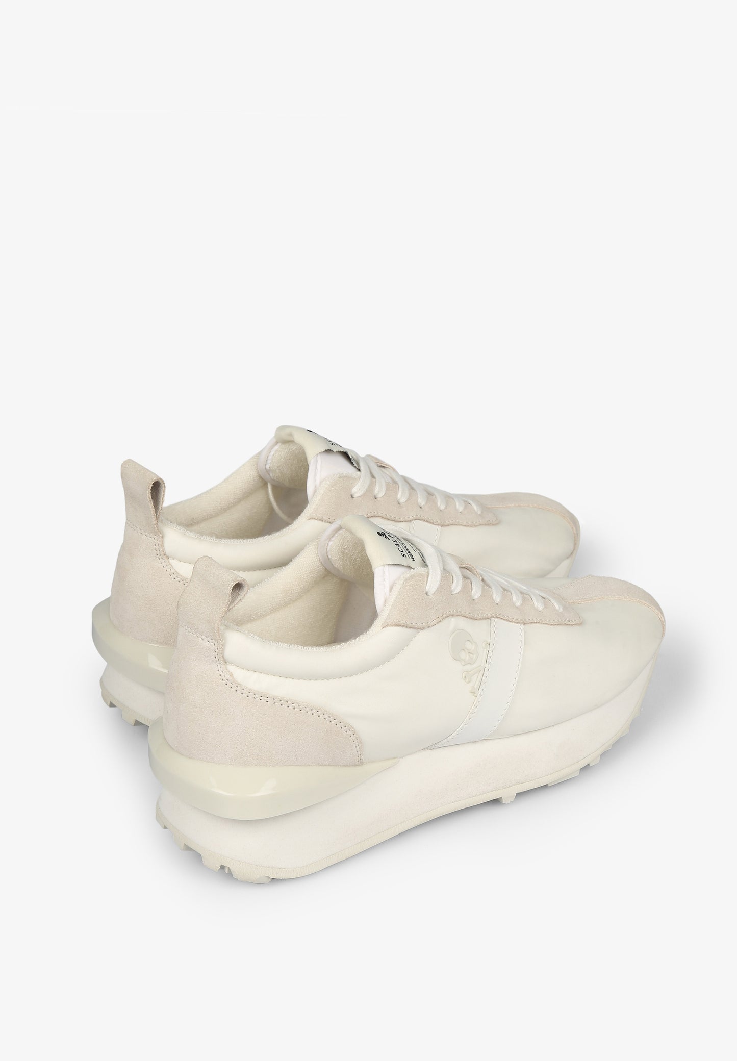 SNEAKERS ESTABILIZADOR PRONUNCIADO