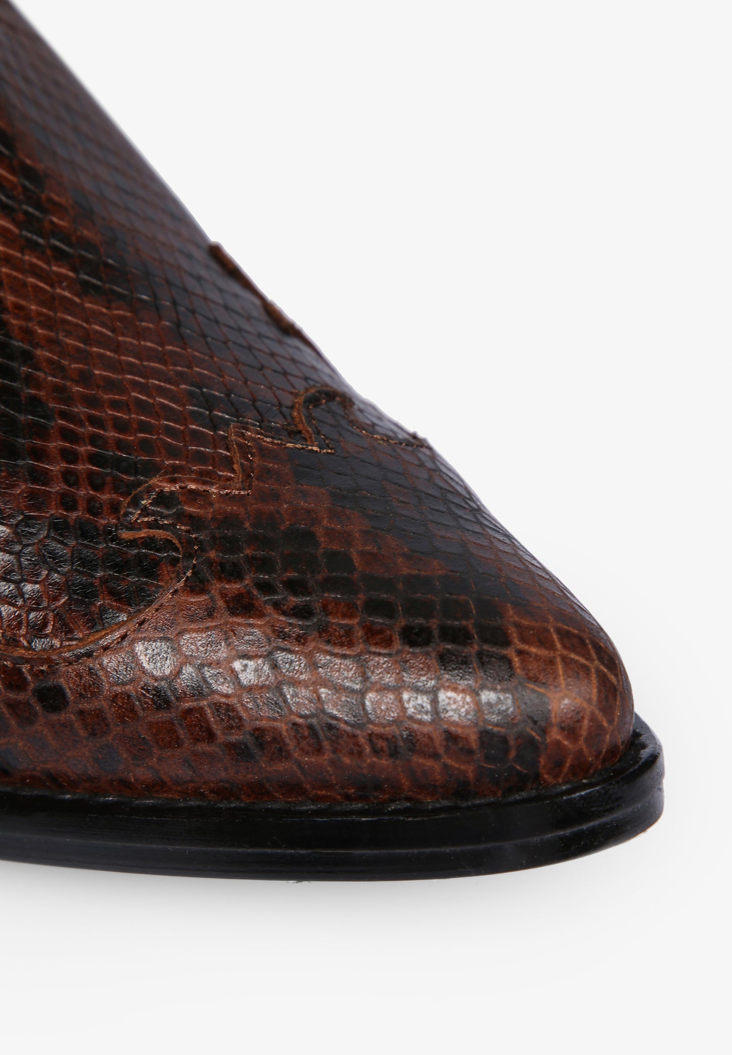 BOTIN COWBOY PIEL GRABADA