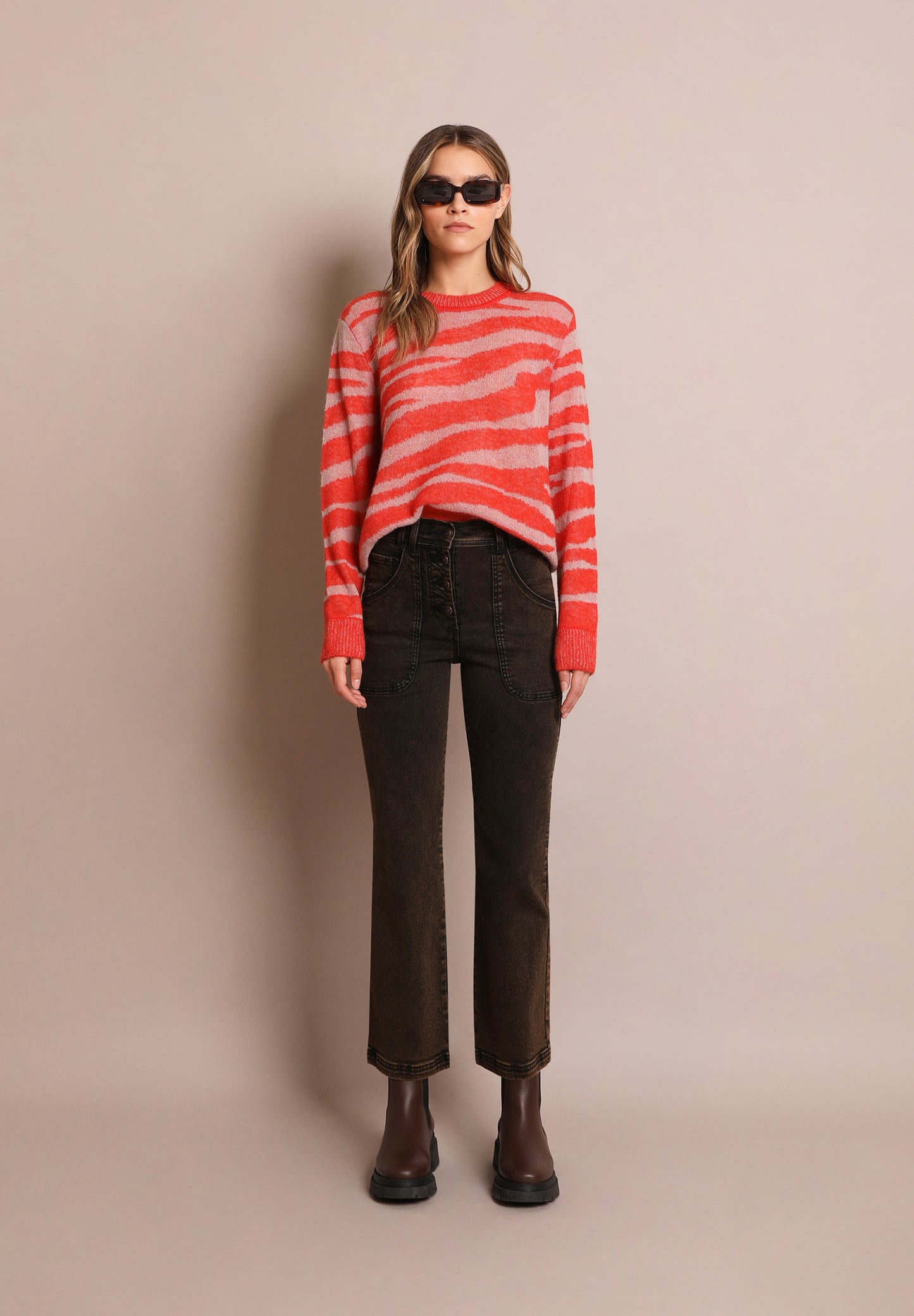 PANTALÓN FLARE ABOTONADO