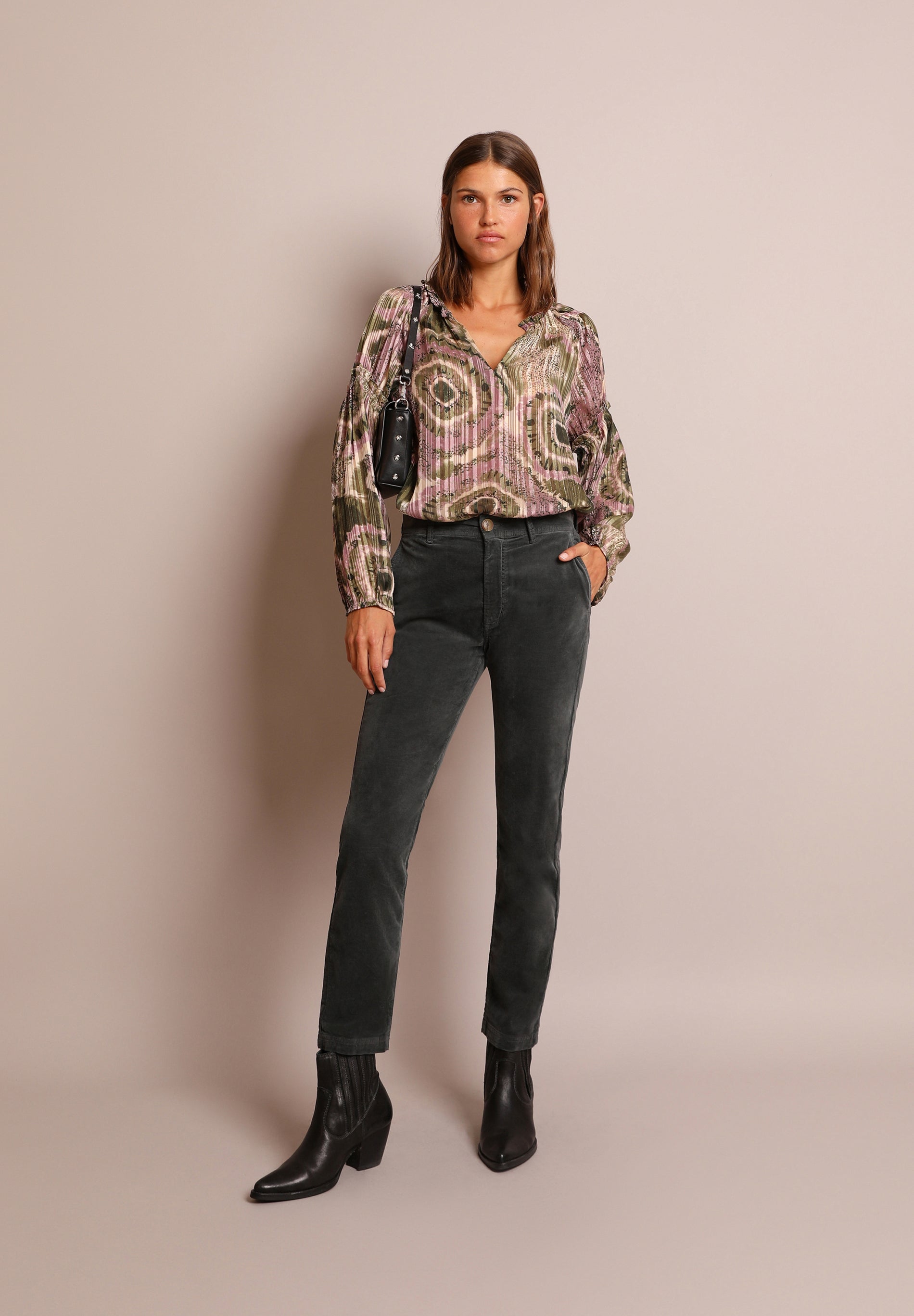 PANTALÓN CHINO PANA