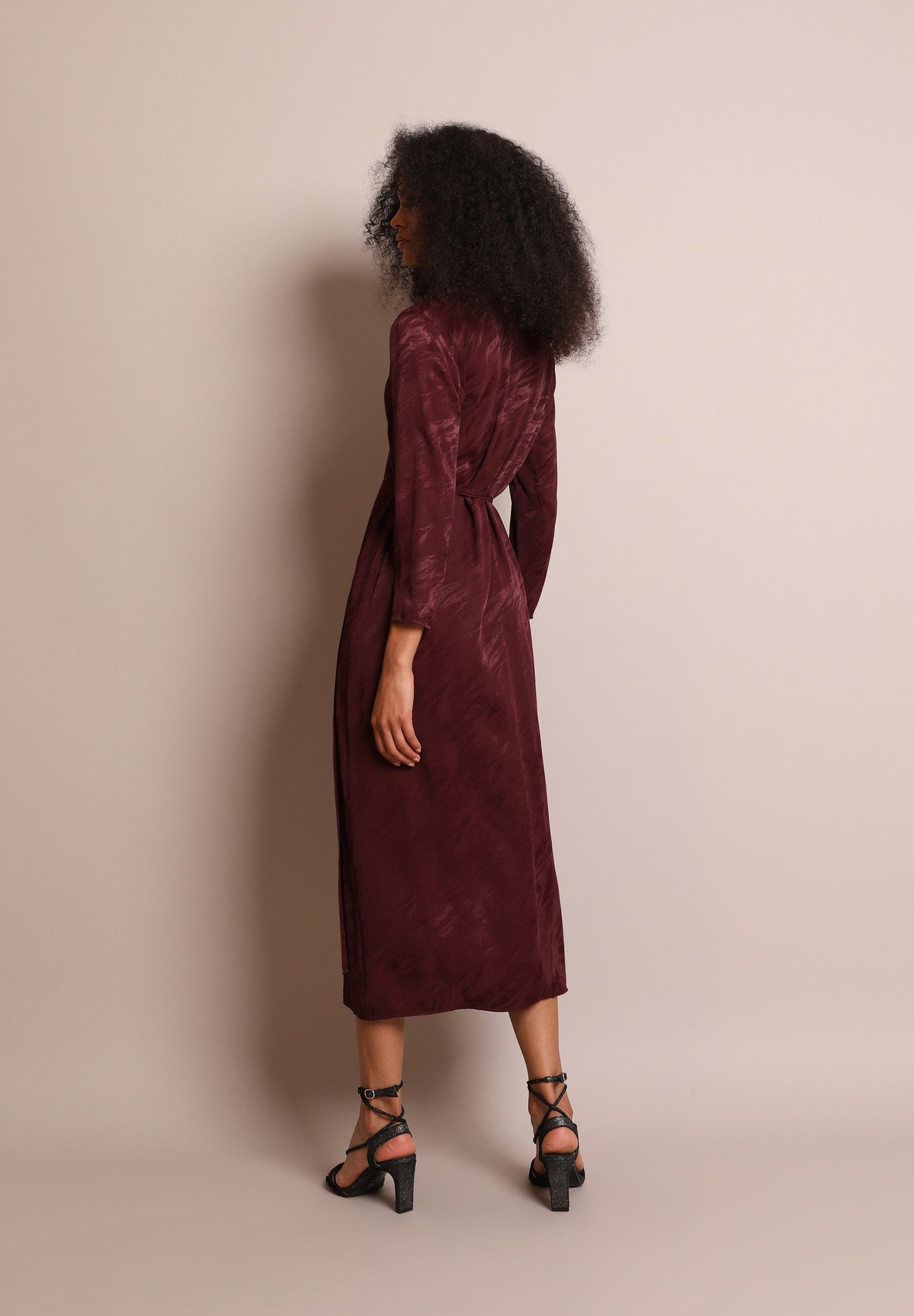 VESTIDO MIDI JACQUARD CRUZADO