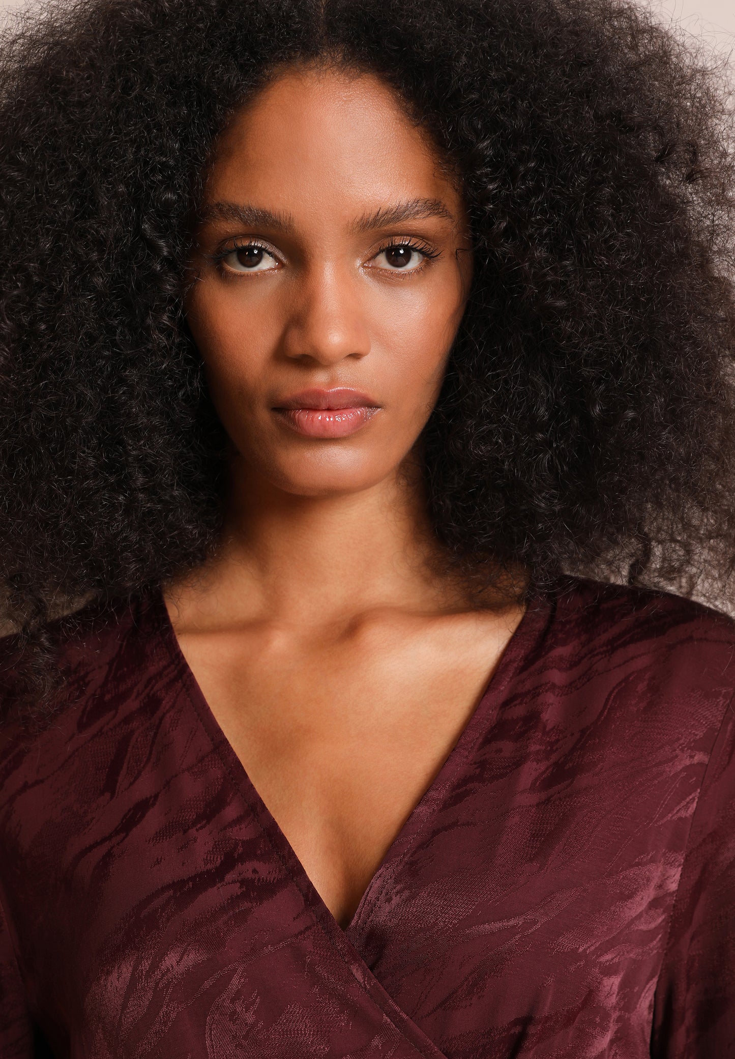 VESTIDO MIDI JACQUARD CRUZADO