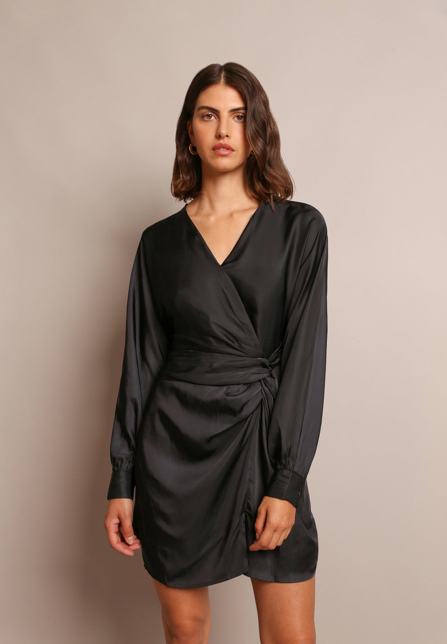 VESTIDO MINI SATINADO