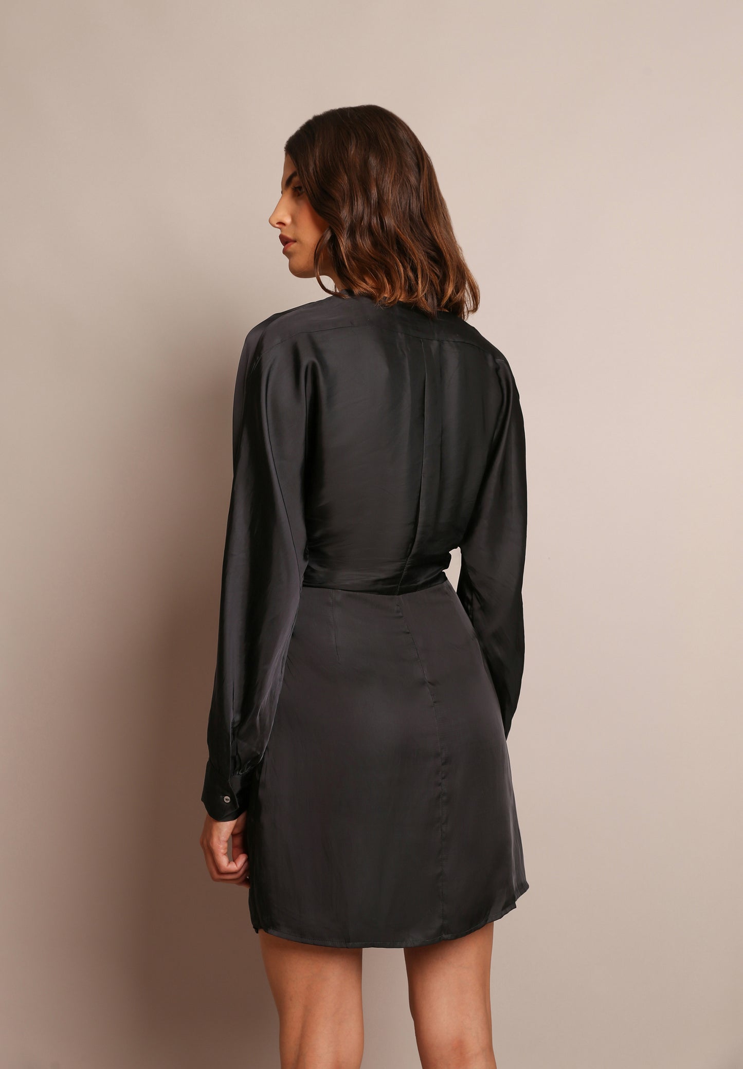 VESTIDO MINI SATINADO