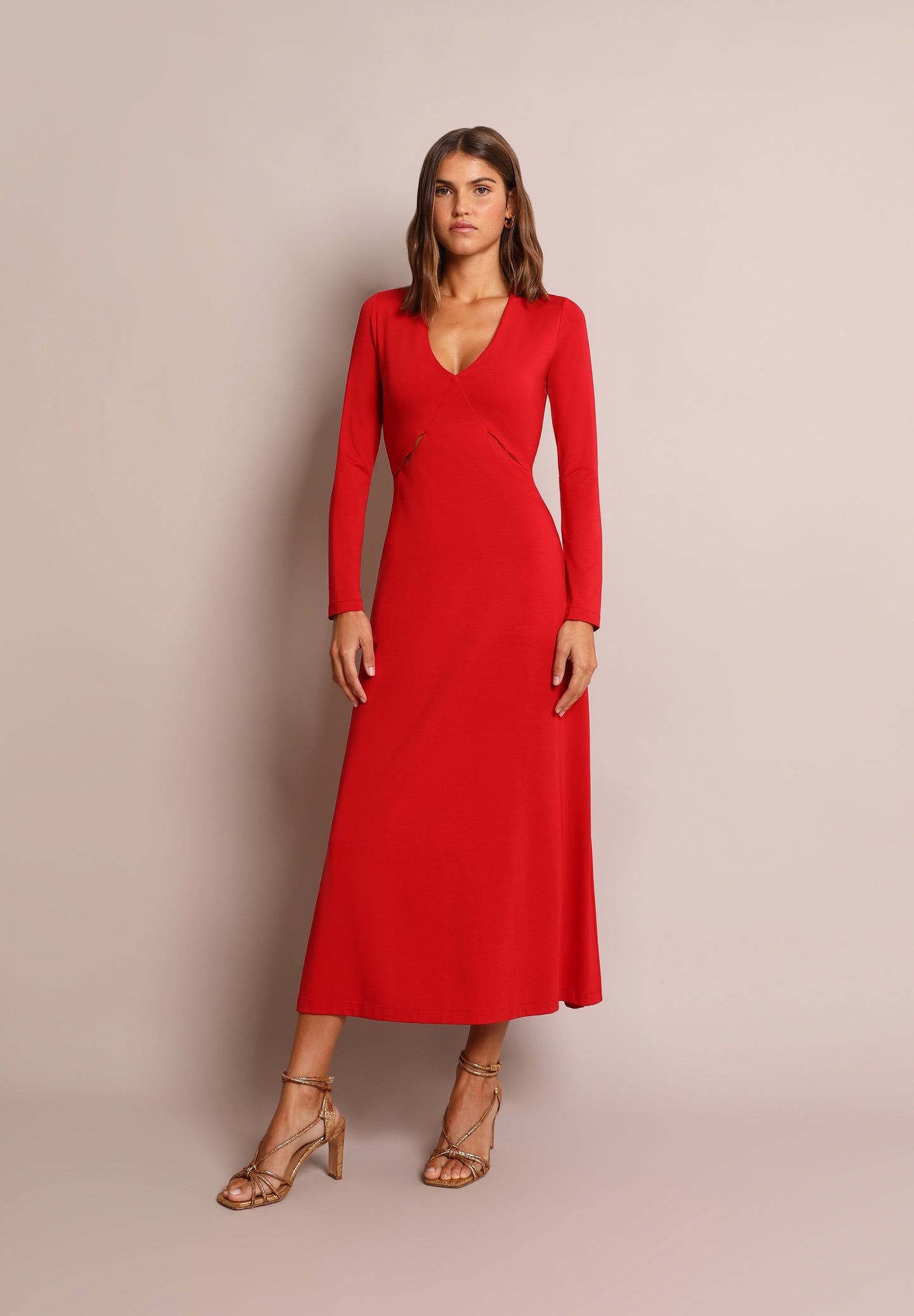 VESTIDO DETALLE ABERTURAS