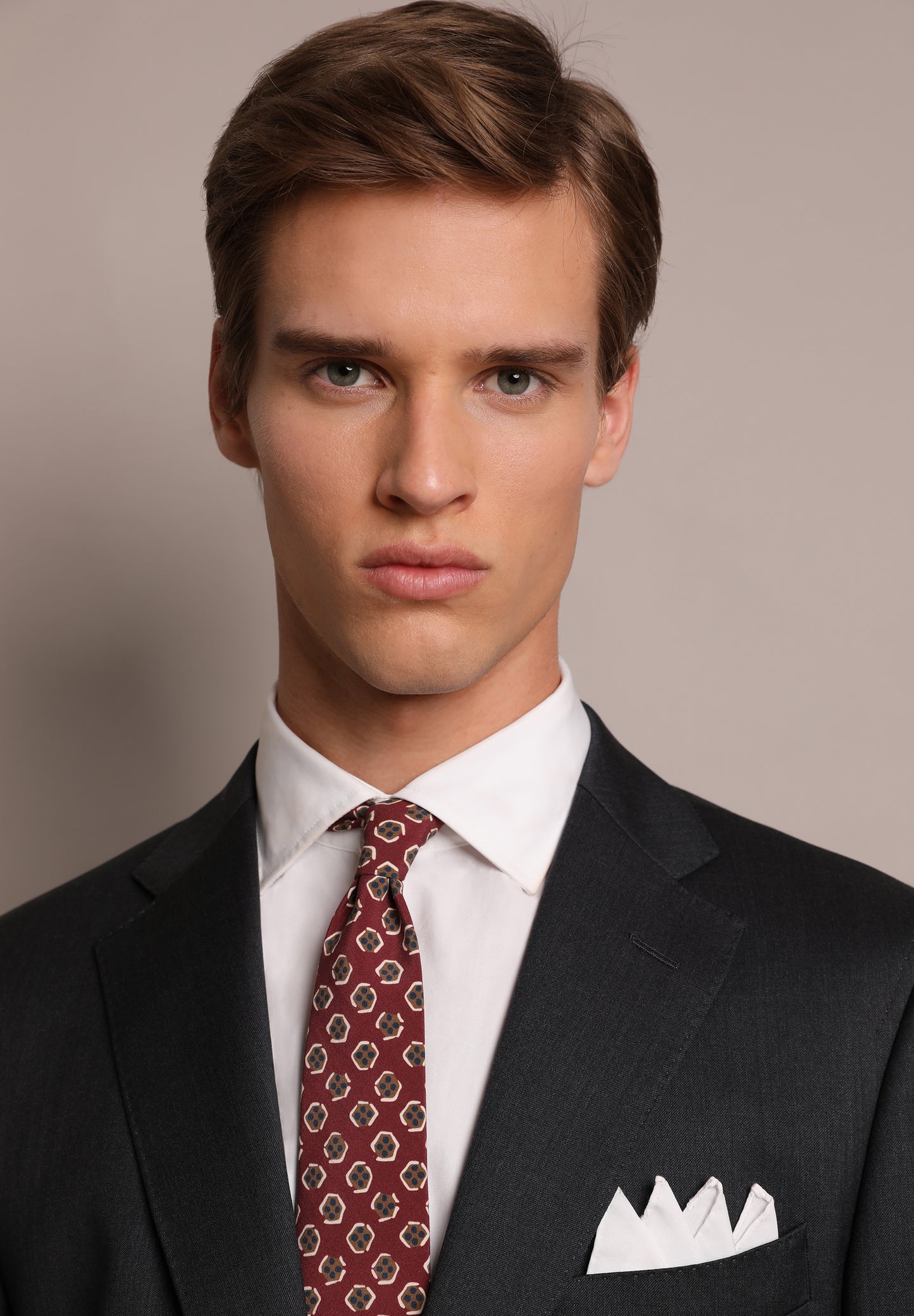 TRAJE LANA GRIS CLÁSICO