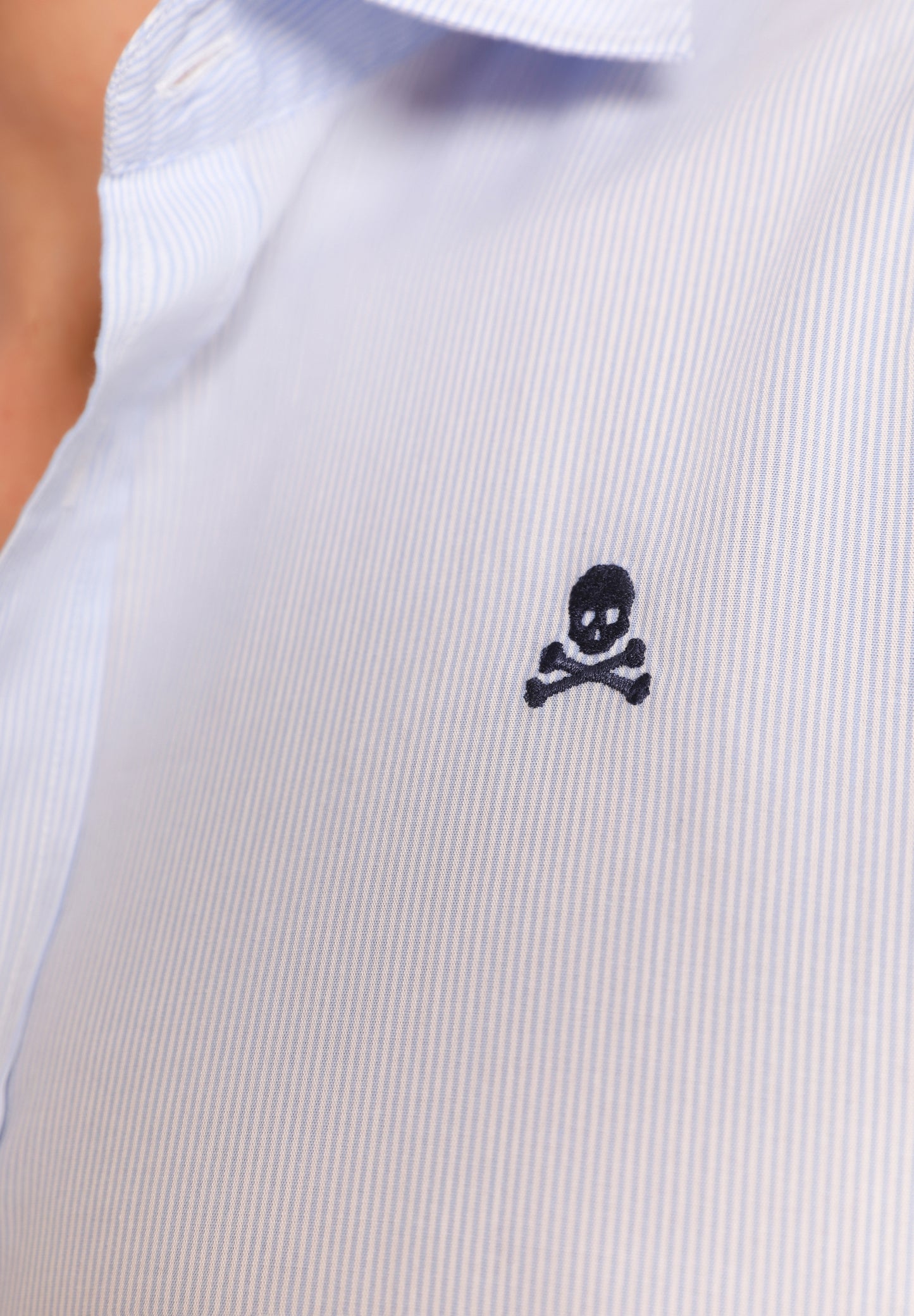 CAMISA VESTIR SLIM FIT CALAVERA
