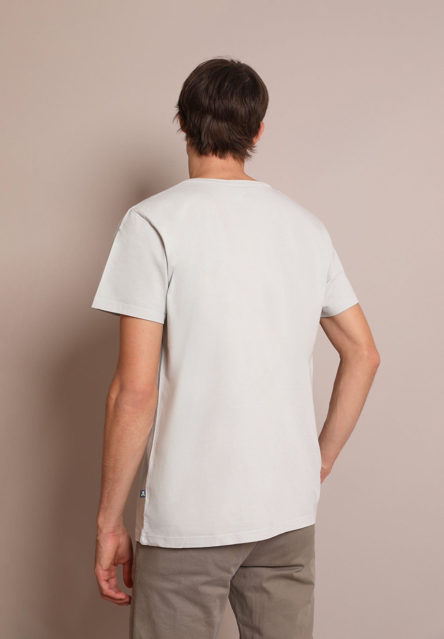 CAMISETA BOLSILLO PARCHE