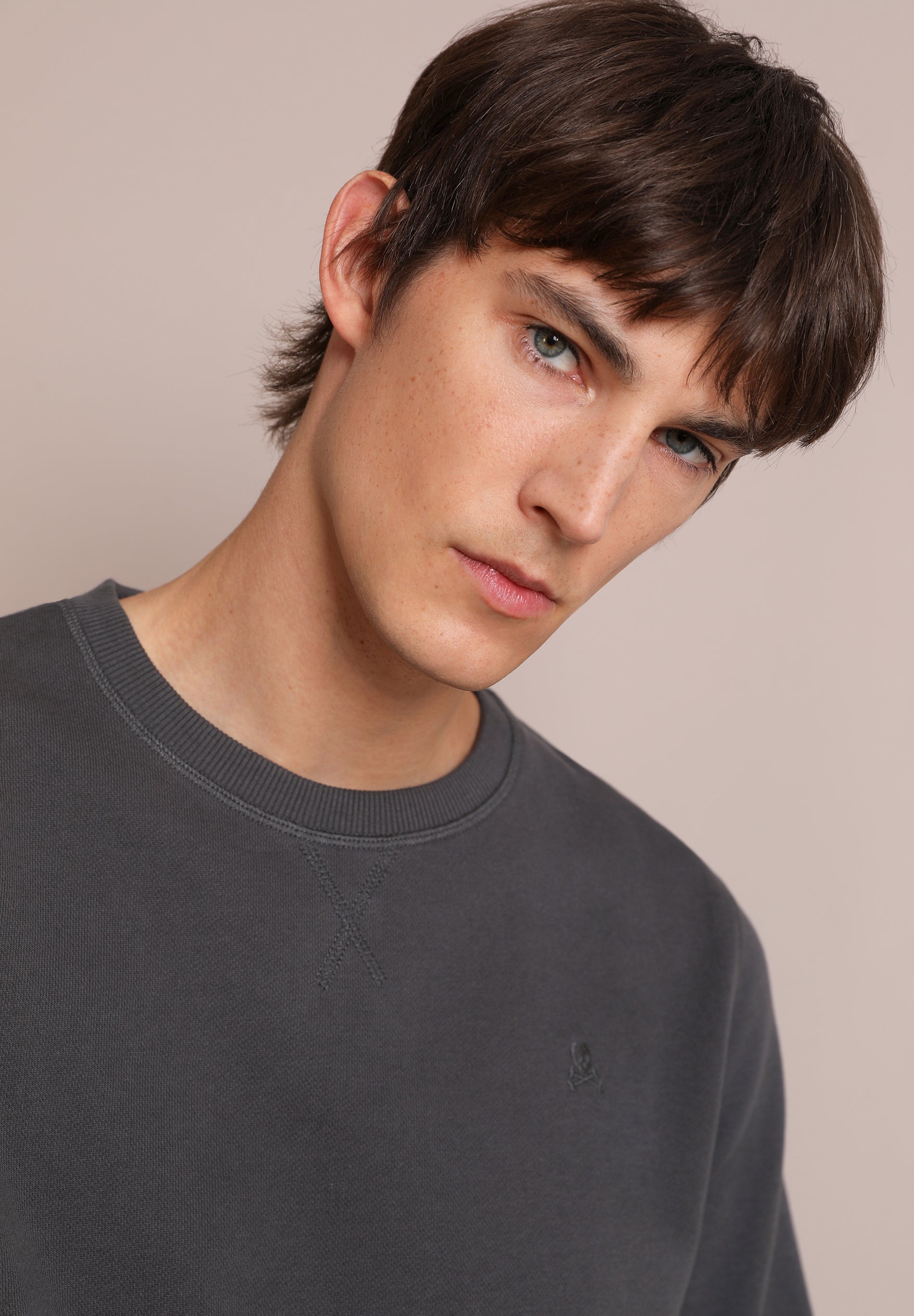 SUDADERA BÁSICA CALAVERA