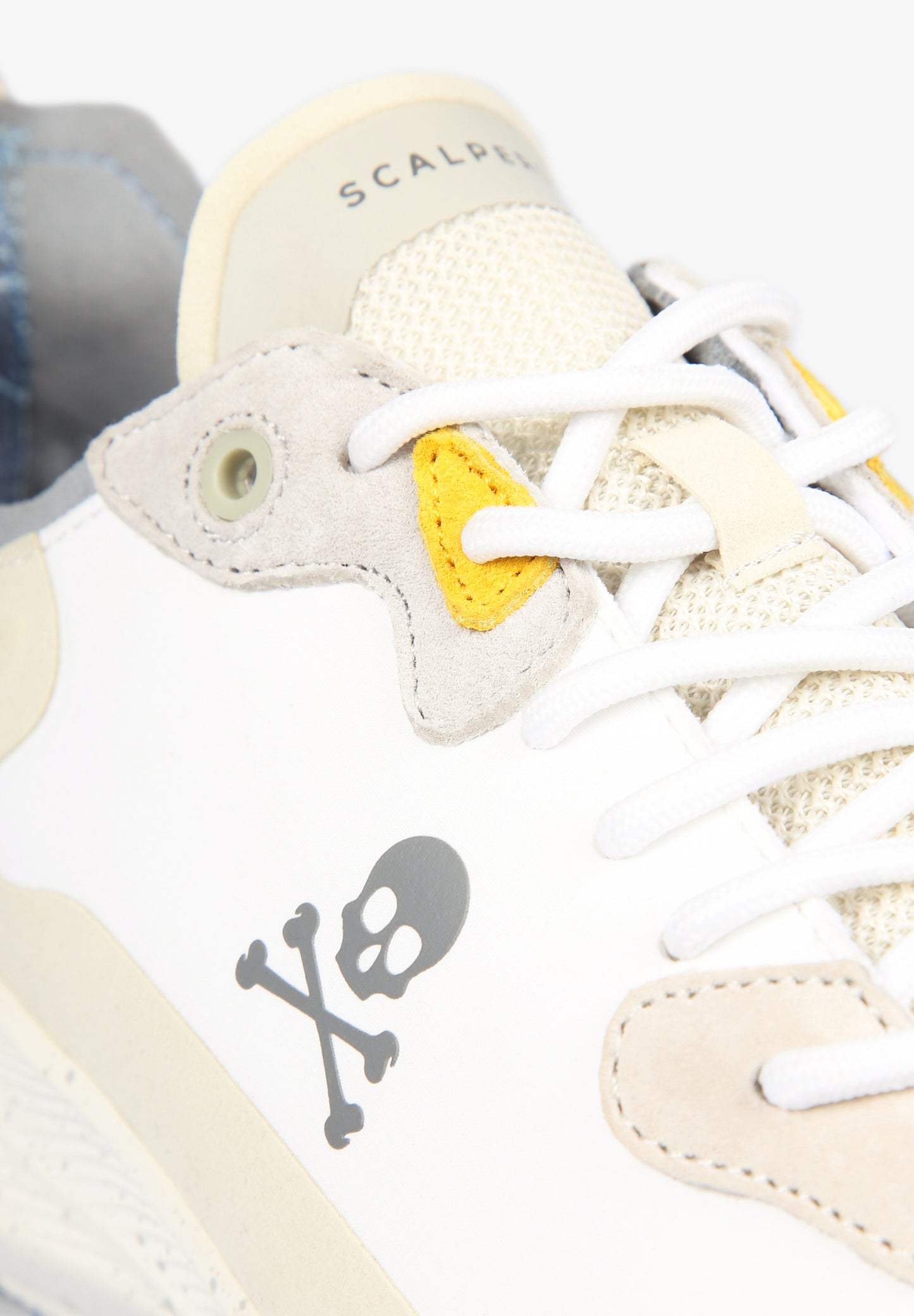 SNEAKERS TRAIL LIGERA