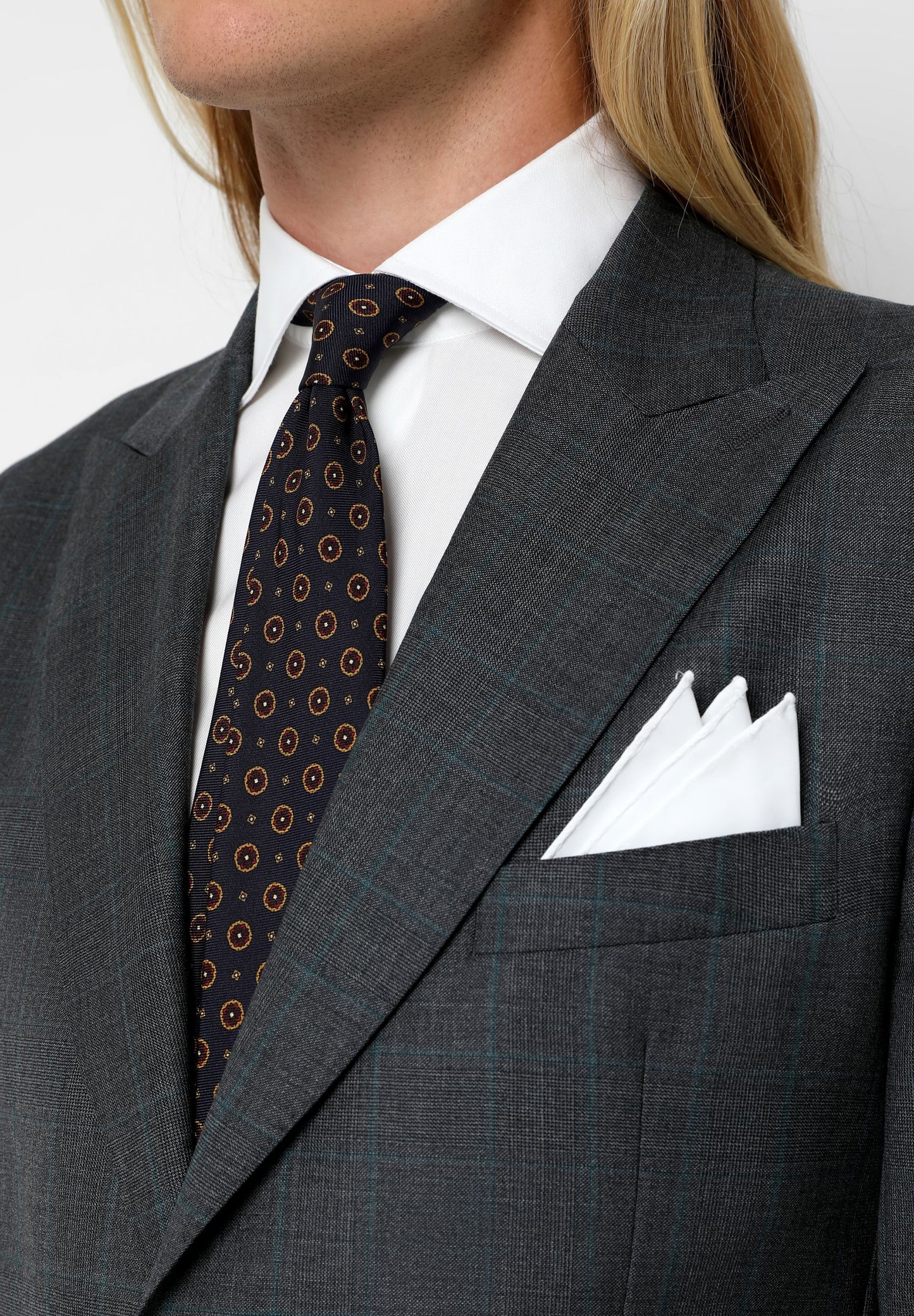 TRAJE PREMIUM GRIS PRINCIPE DE GALES