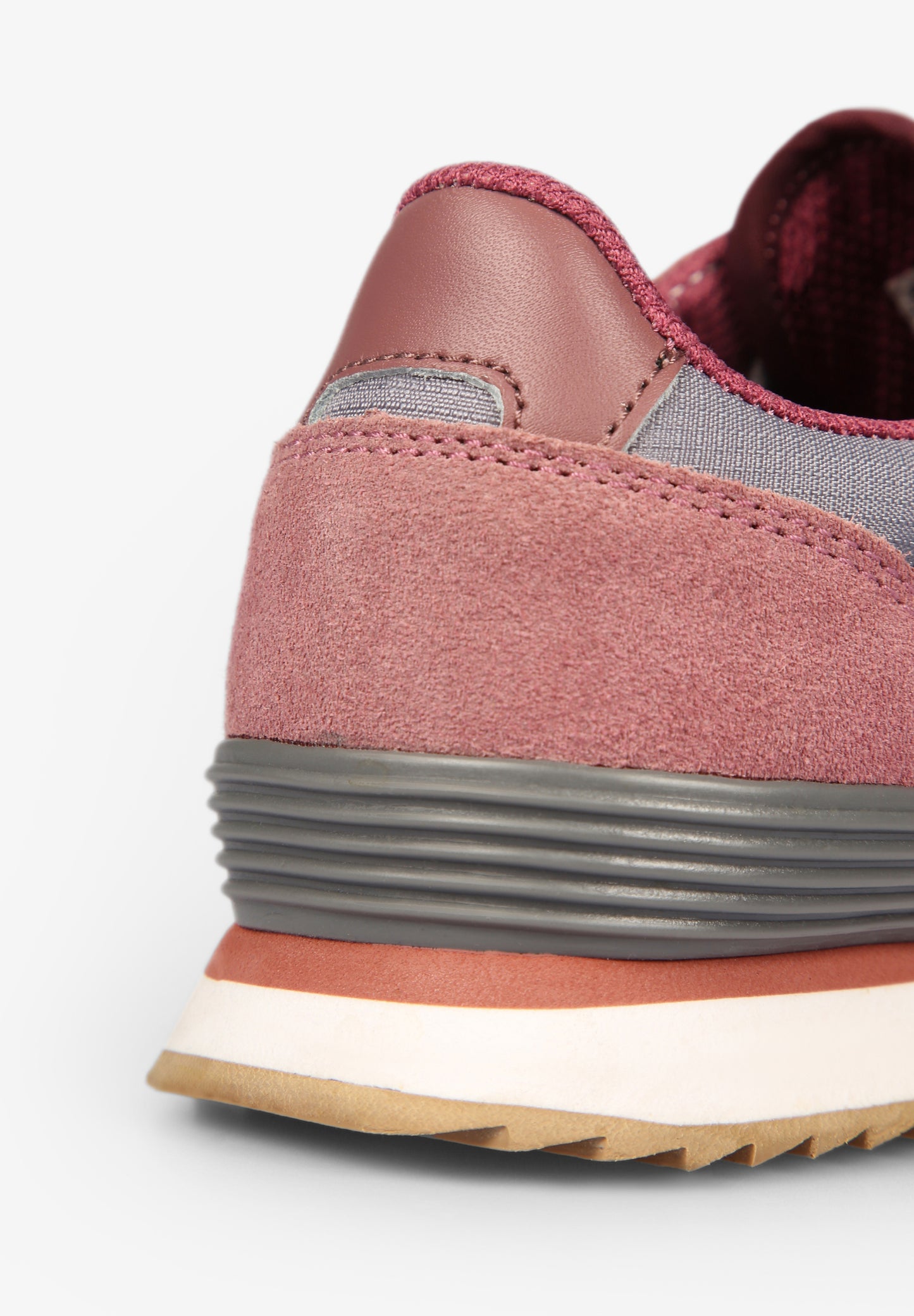 SNEAKERS CALAVERA INSIGNIA