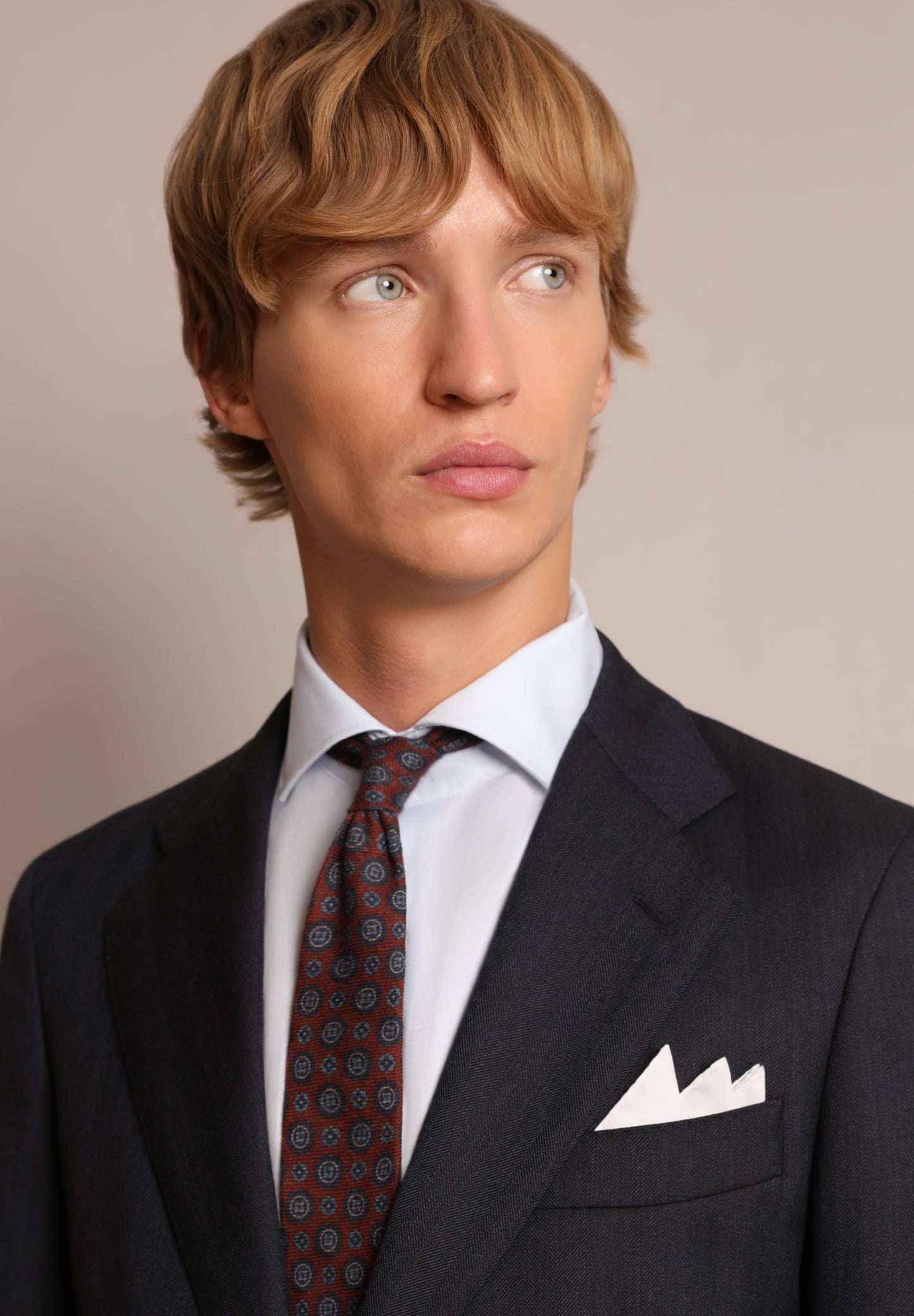 TRAJE AZUL MARINO ESPIGA LANA