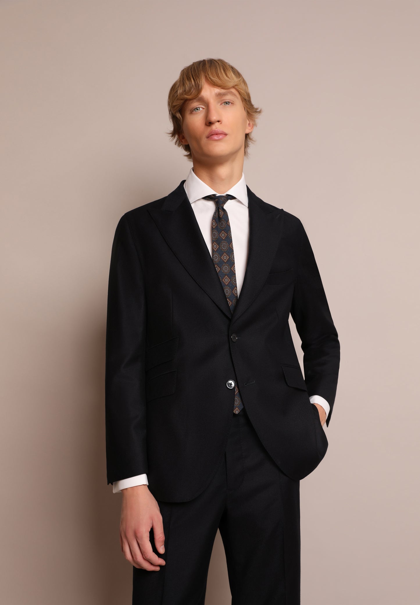 TRAJE PREMIUM AZUL MARINO PUNTA DE LANZA