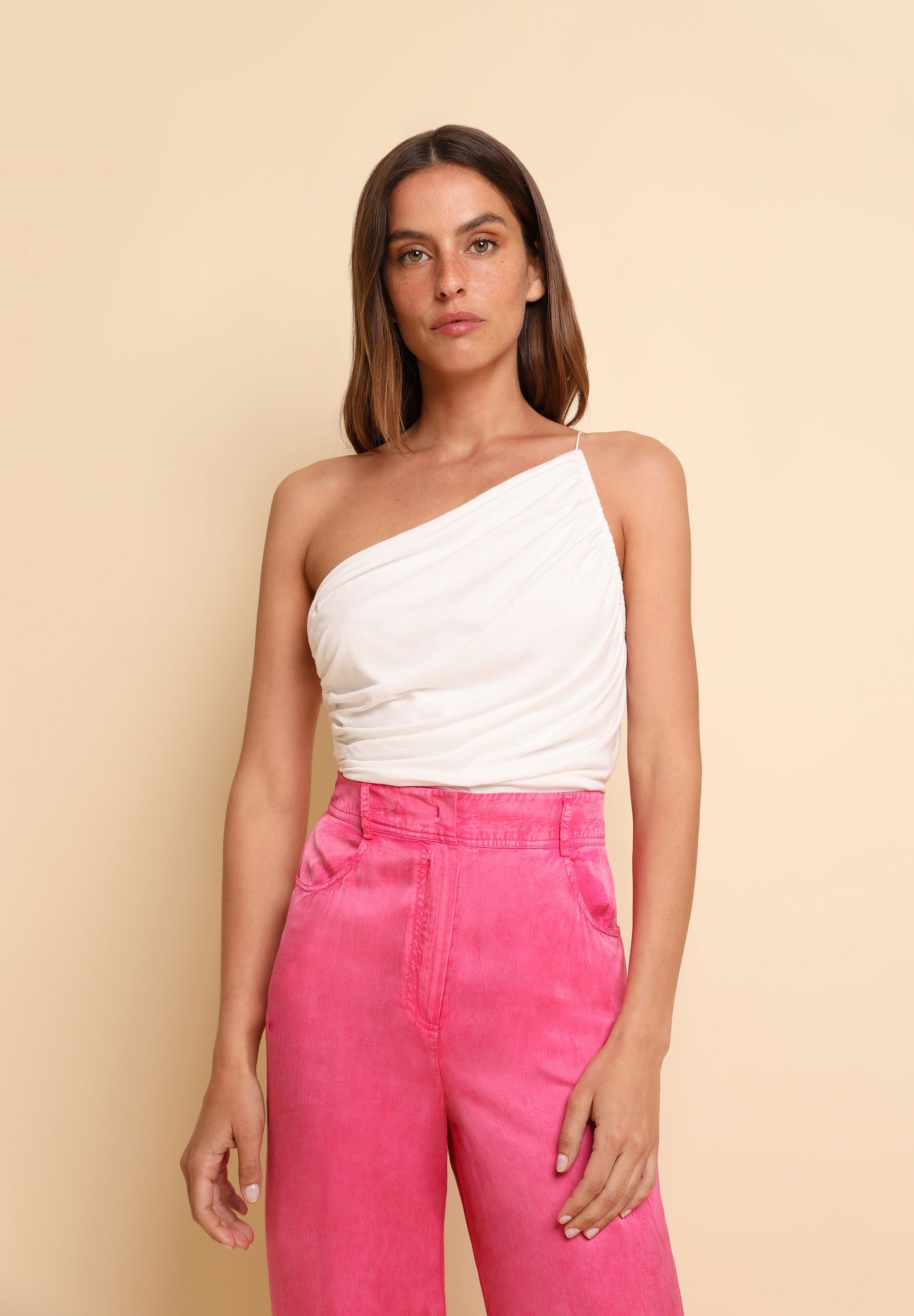 TOP ASIMÉTRICO DRAPEADO