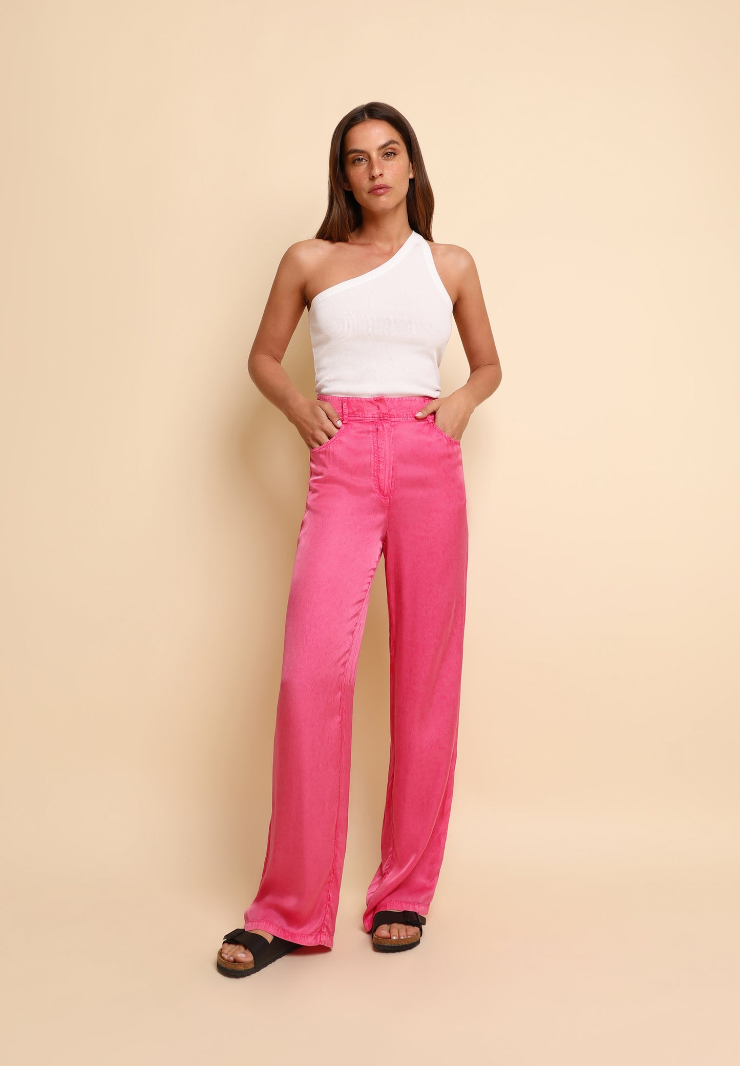 CAMISETA CANALÉ ASIMÉTRICA