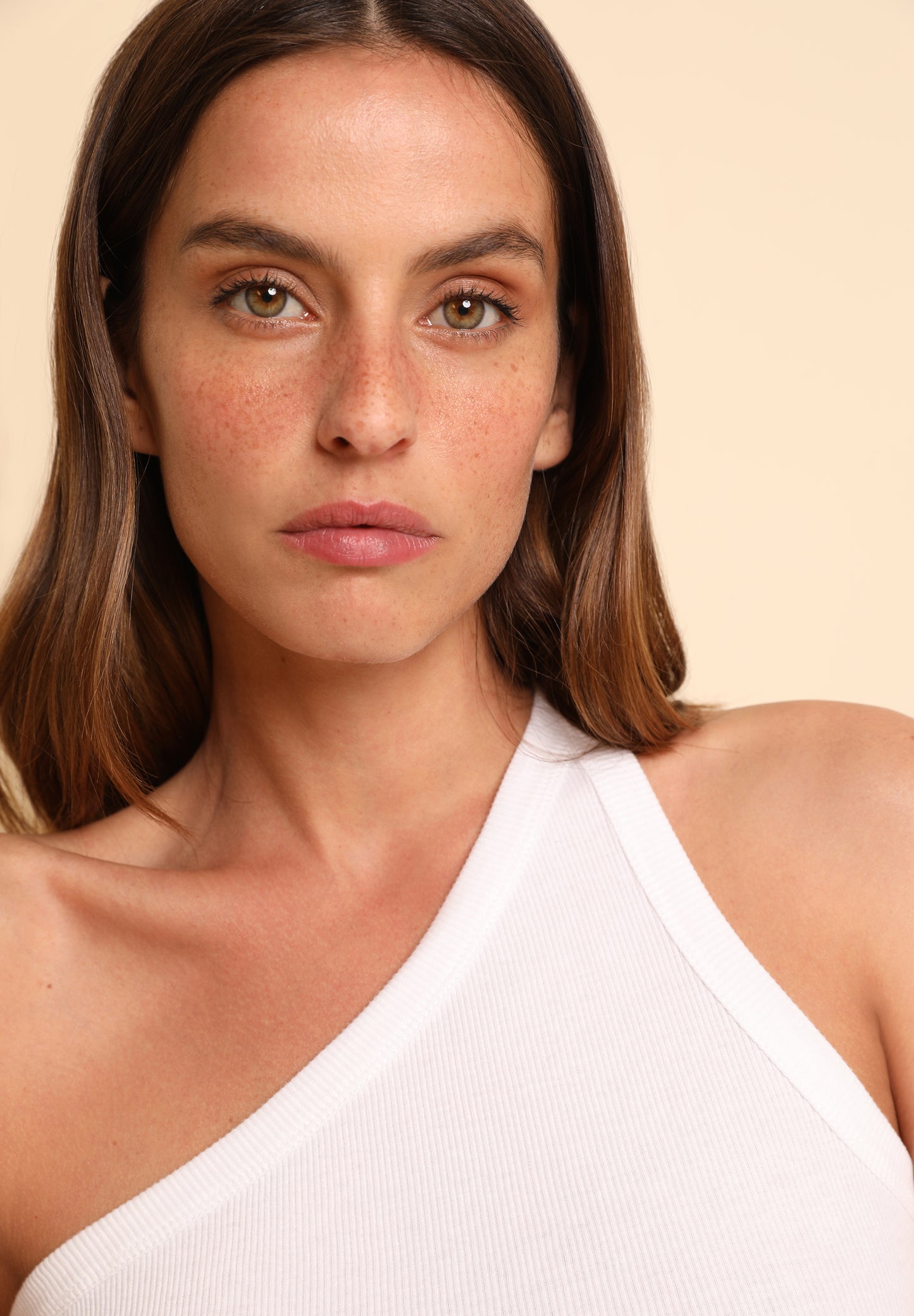 CAMISETA CANALÉ ASIMÉTRICA