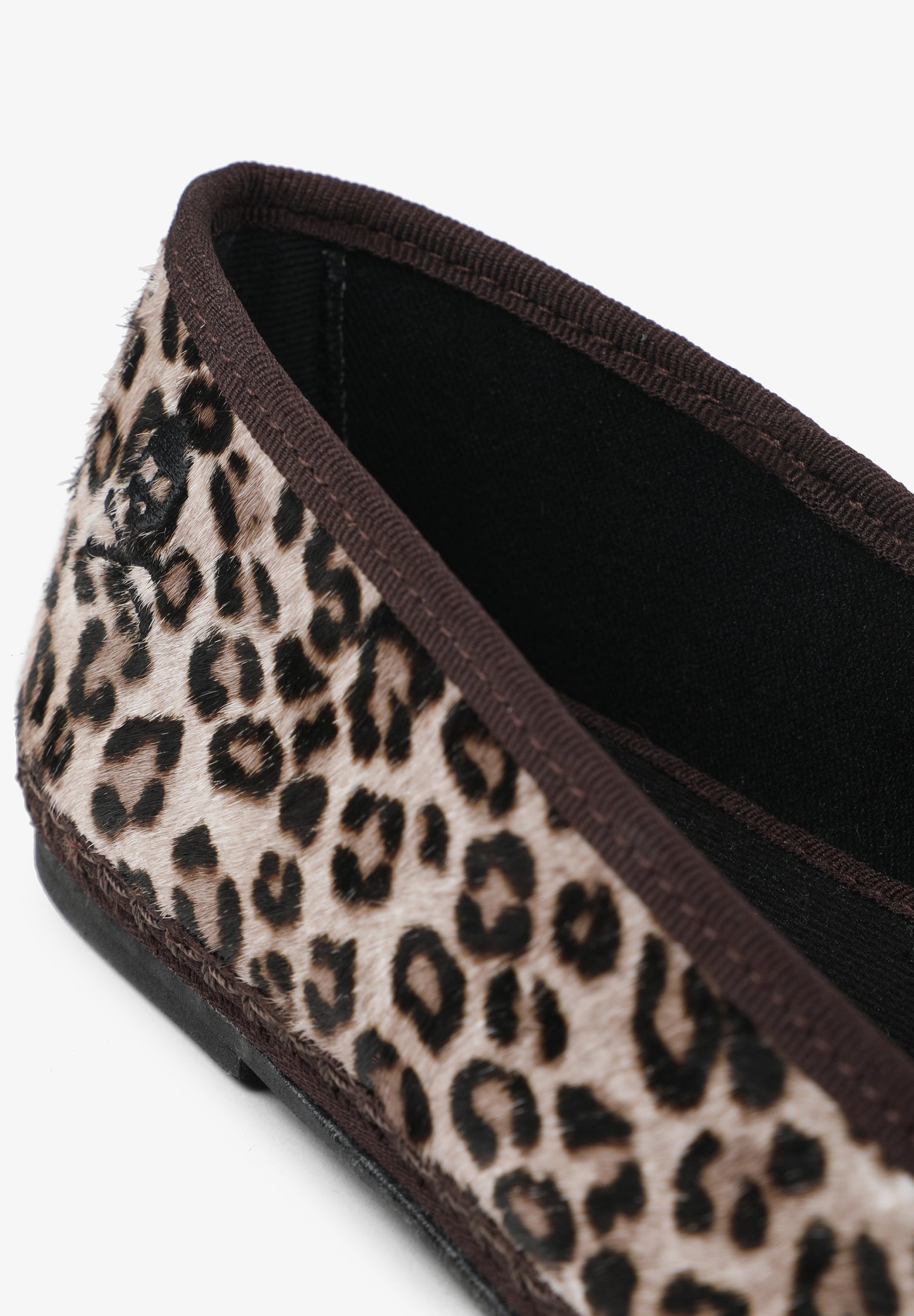 SLIPPERS ANIMAL PRINT