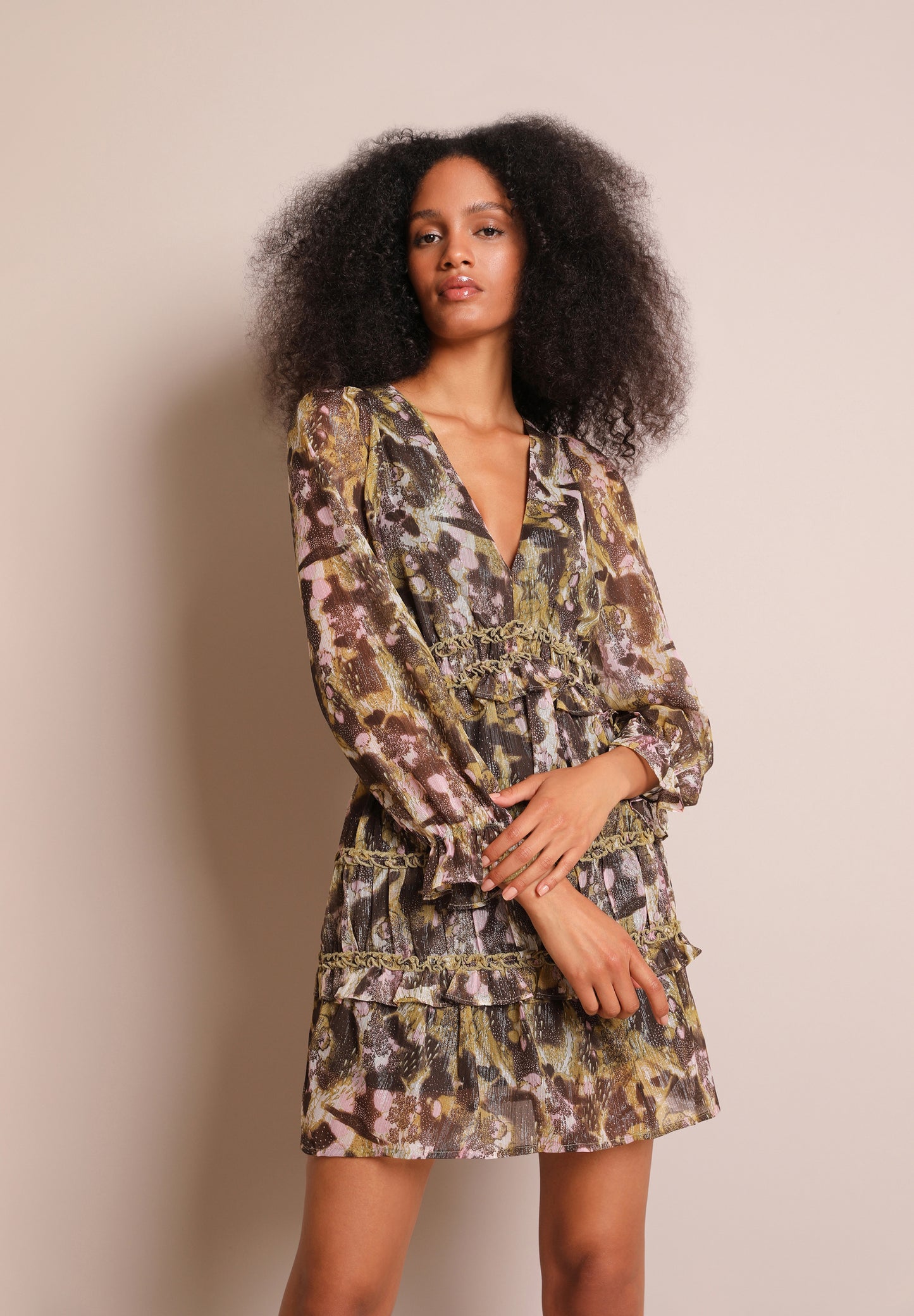 VESTIDO MINI VOLANTES