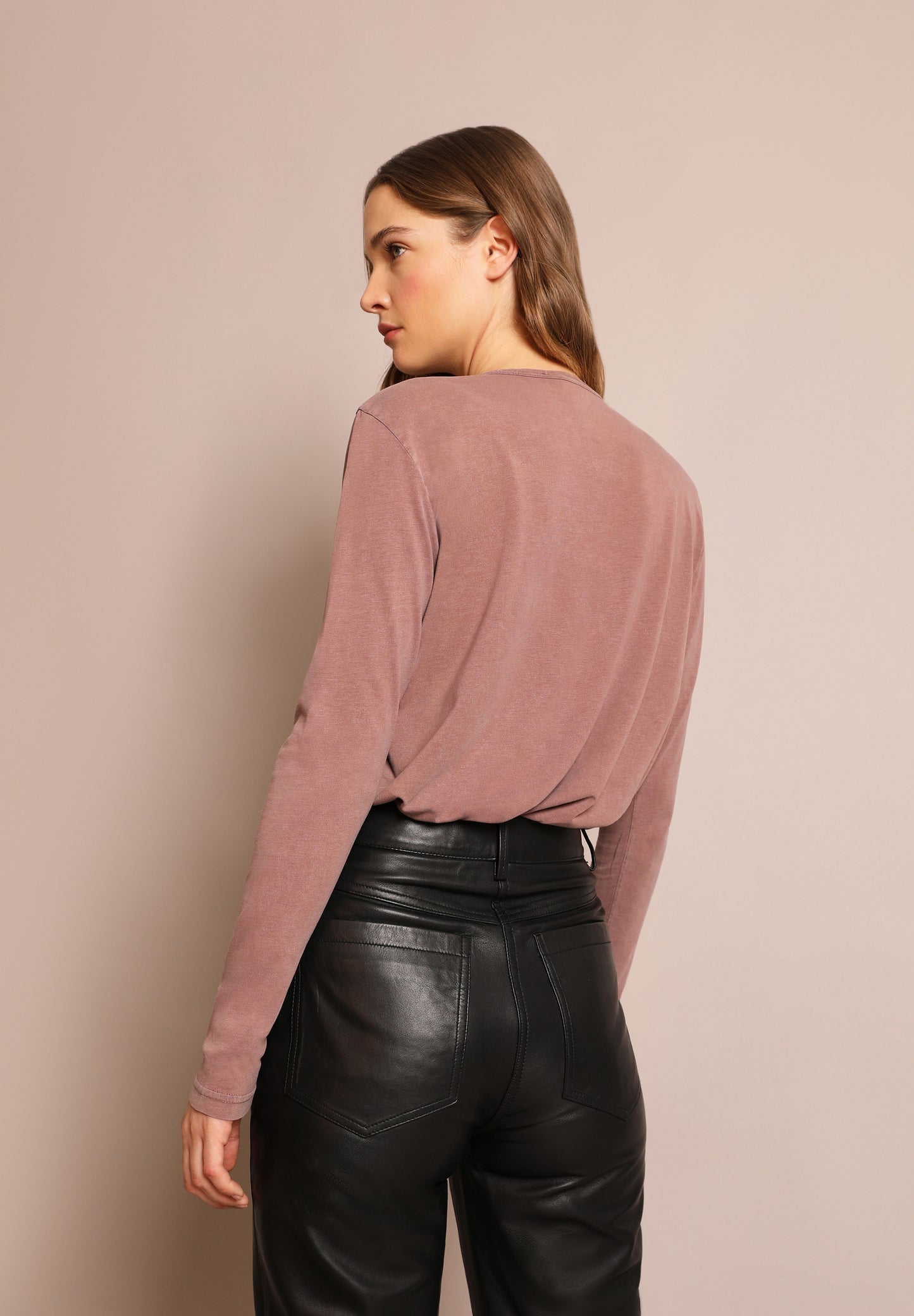 CAMISETA CRUZADA ABERTURA