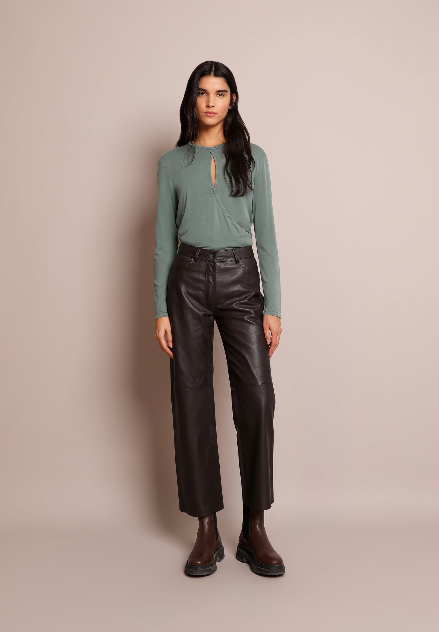 CAMISETA CRUZADA ABERTURA