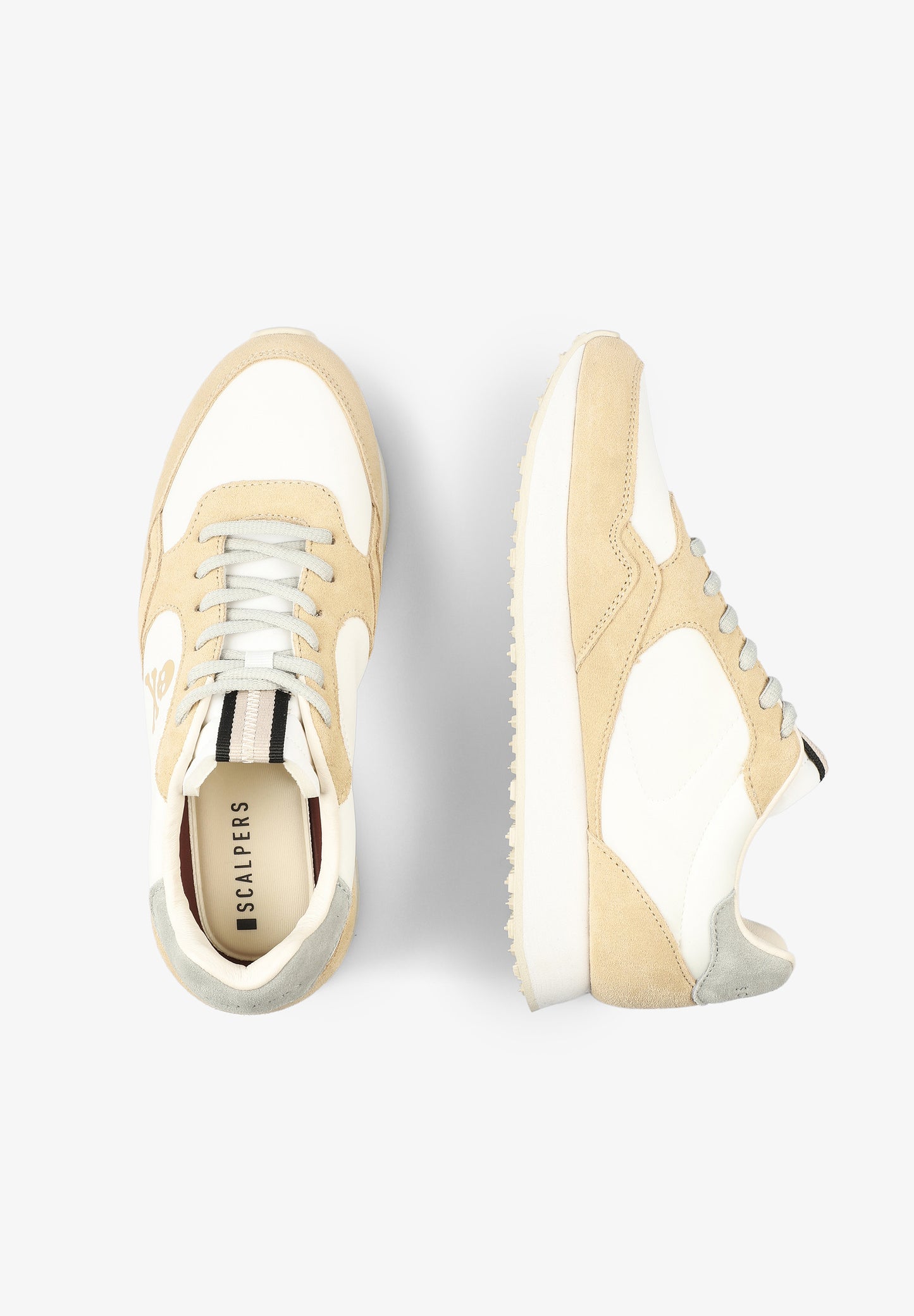 SNEAKERS METALIZADA SUELA PRONUNCIADA