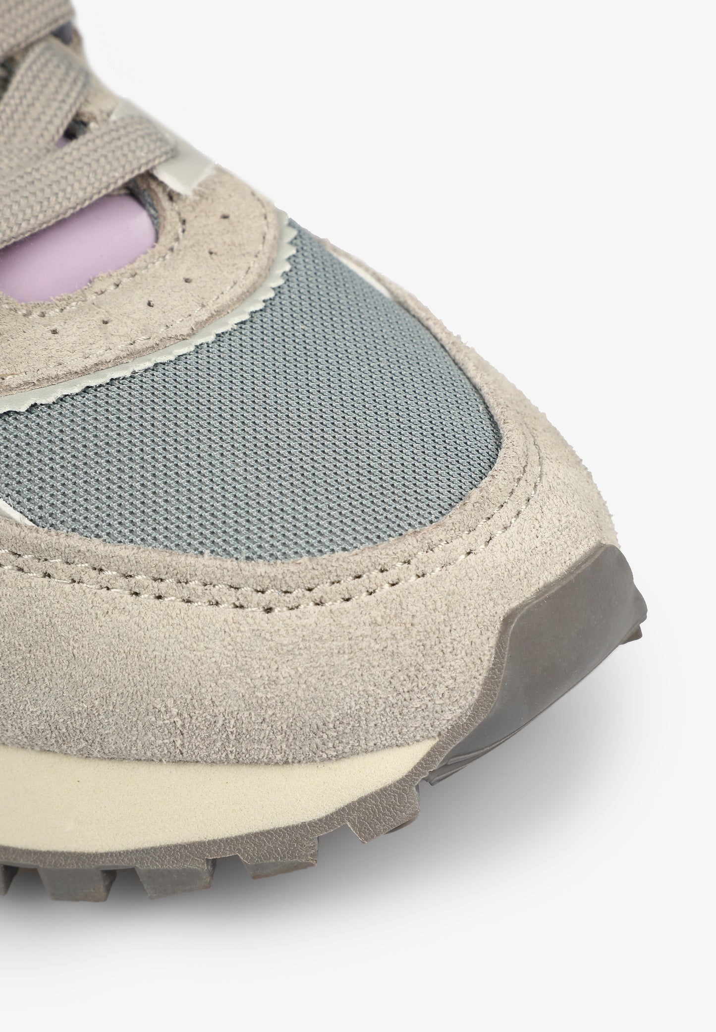 SNEAKERS SUELA DENTADA