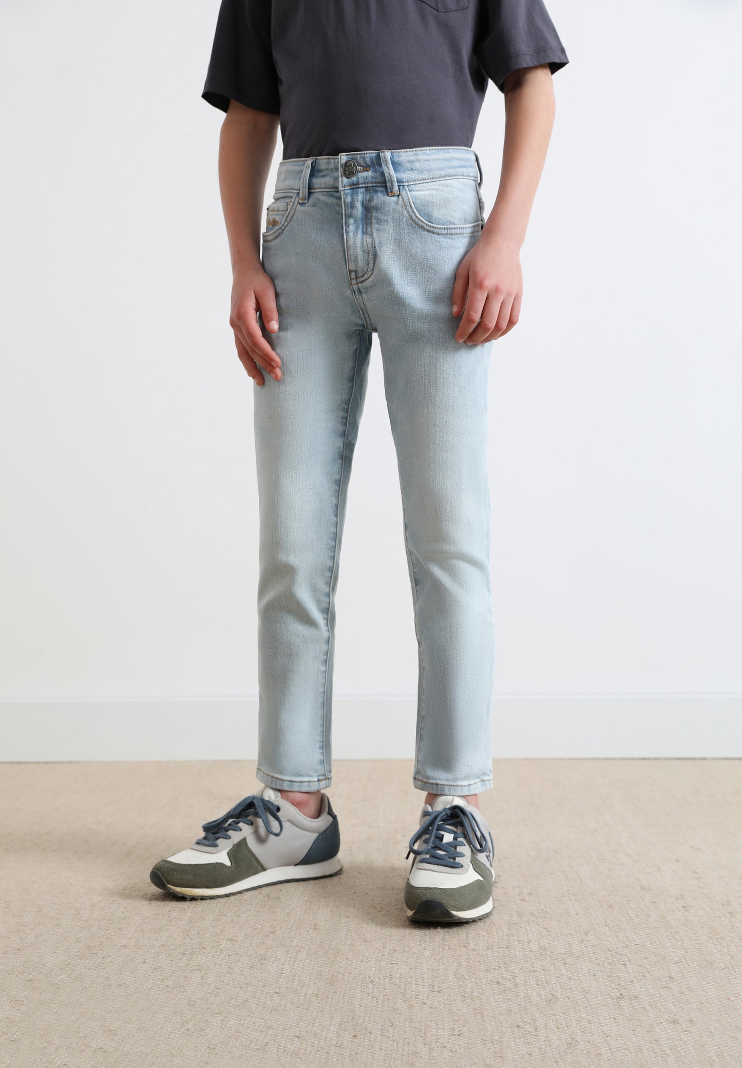 PANTALÓN VAQUERO
