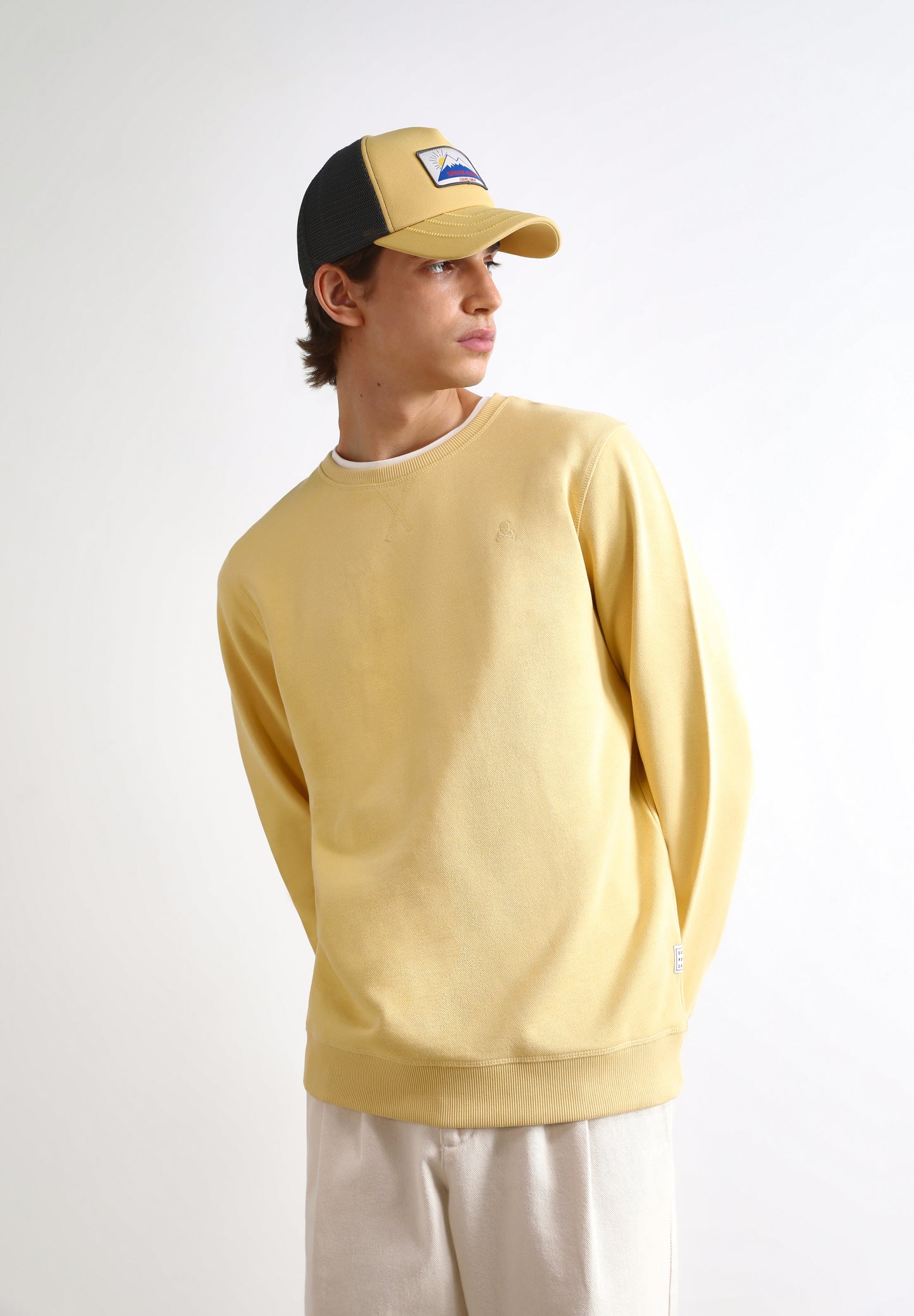 SUDADERA BÁSICA CALAVERA