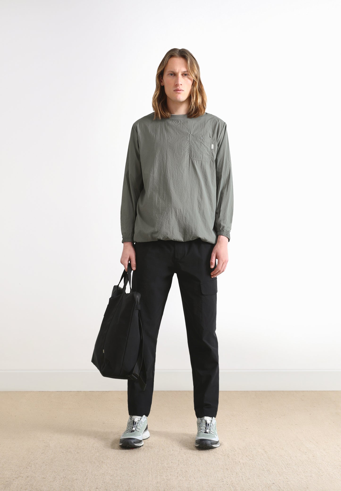 SUDADERA PREMIUM LIGERA TÉCNICA