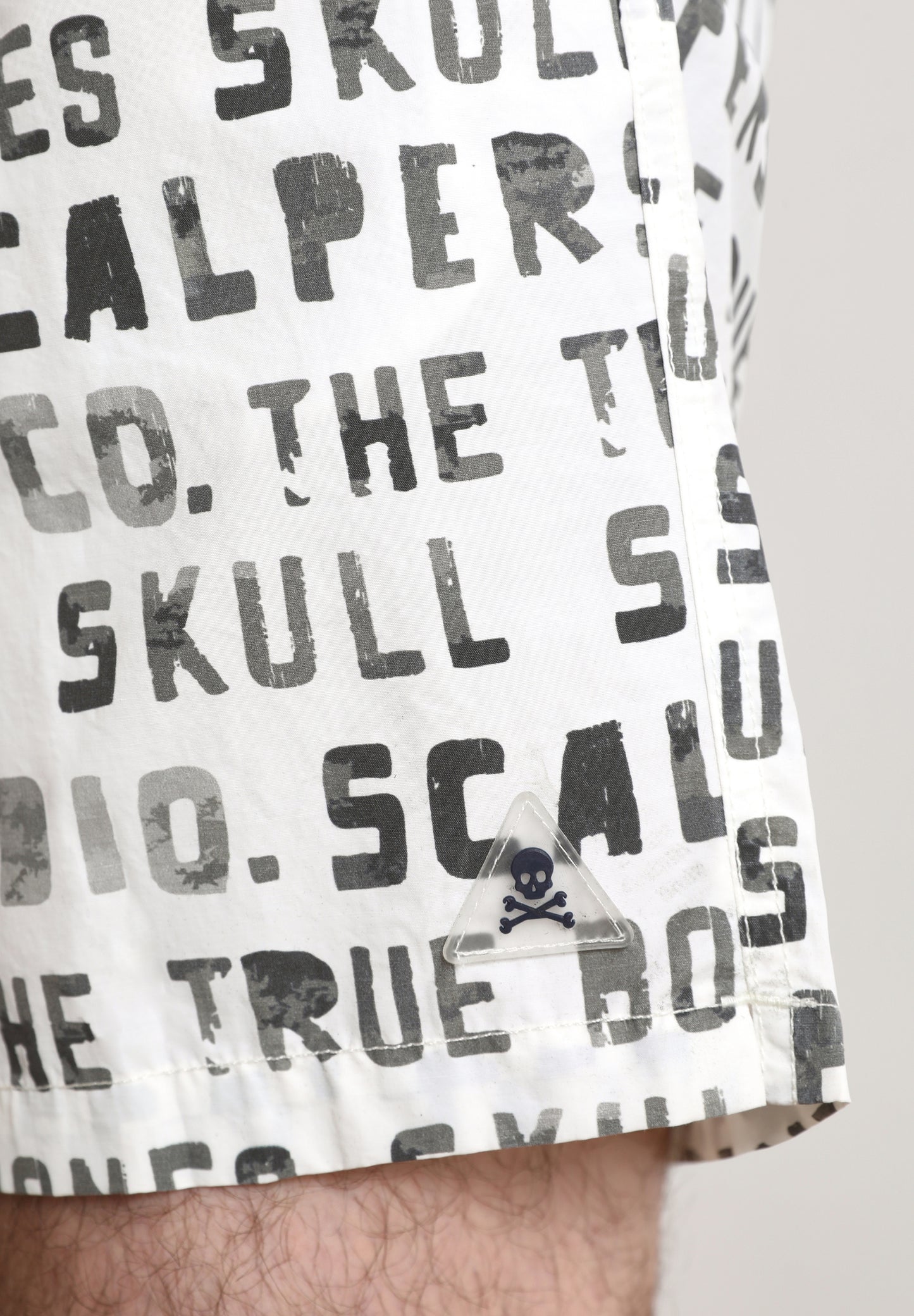 BAÑADOR PRINT TEXTO