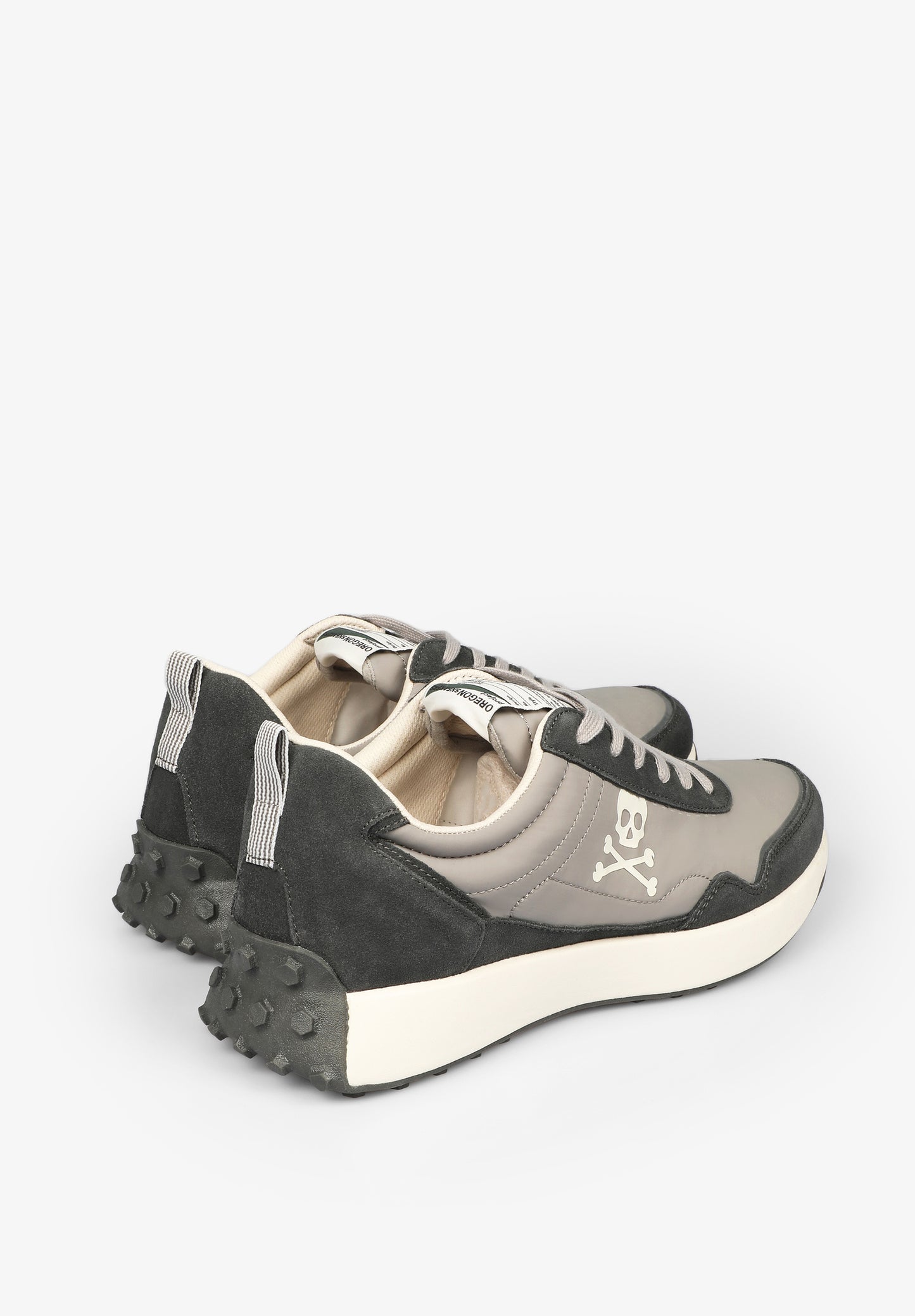 SNEAKERS SUELA DENTADA