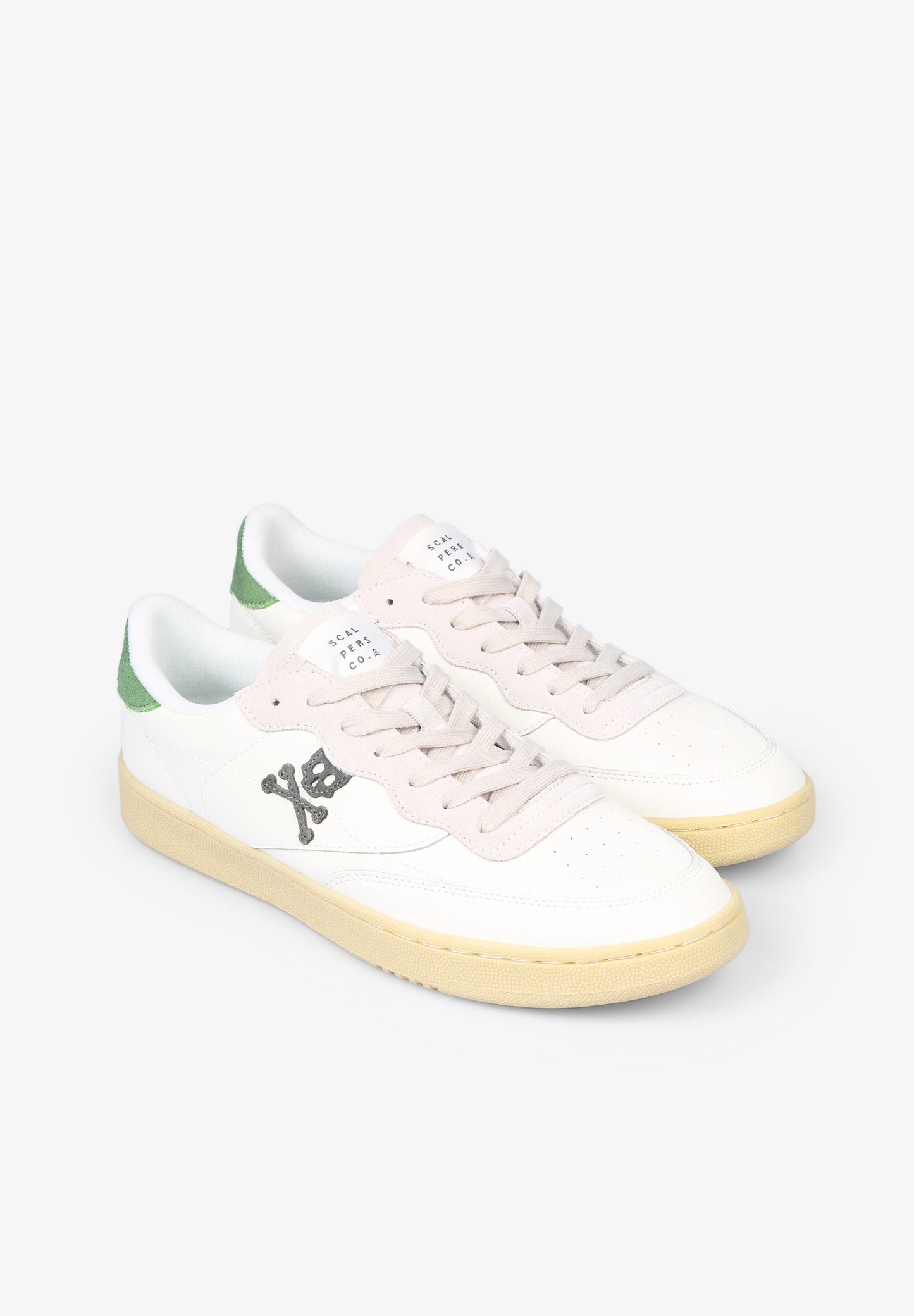 SNEAKERS DETALLE TALÓN