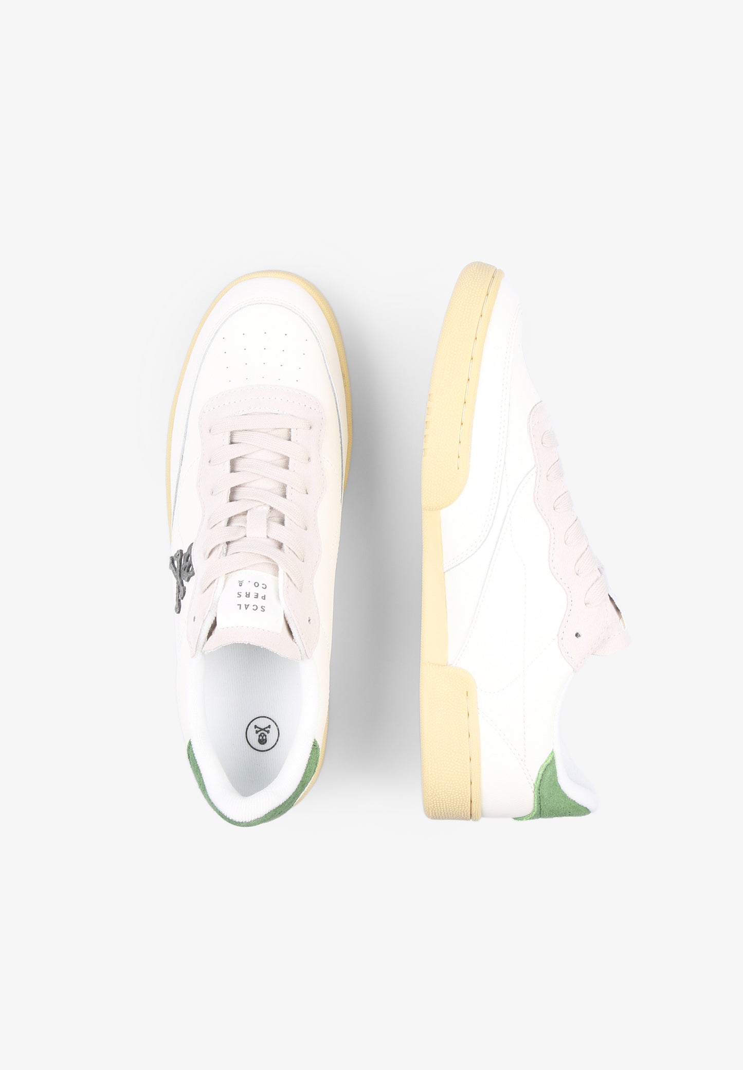 SNEAKERS DETALLE TALÓN